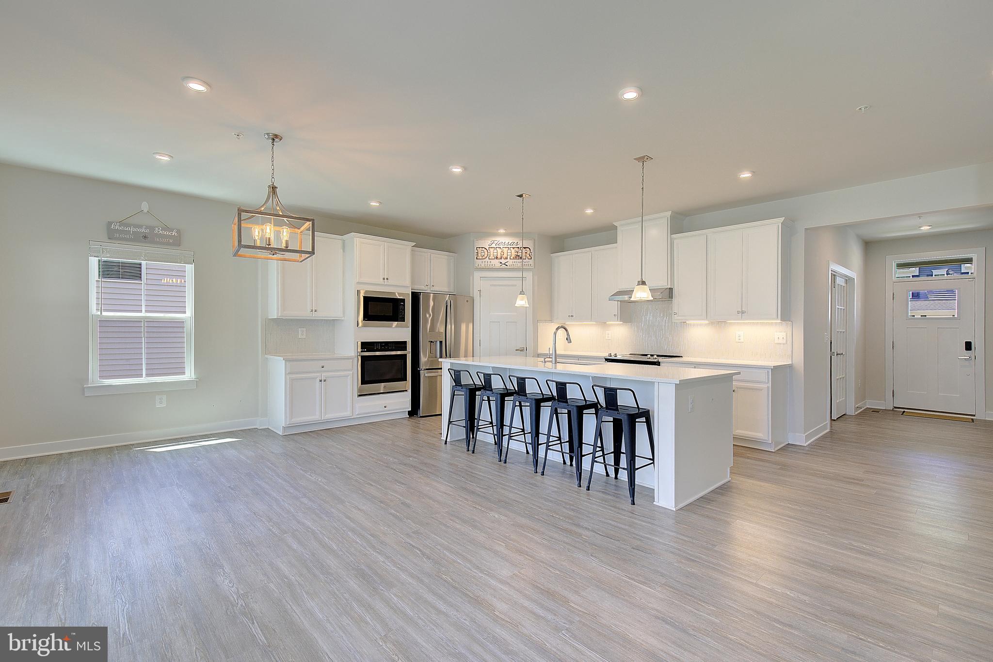 HERITAGE WOODS - Residential