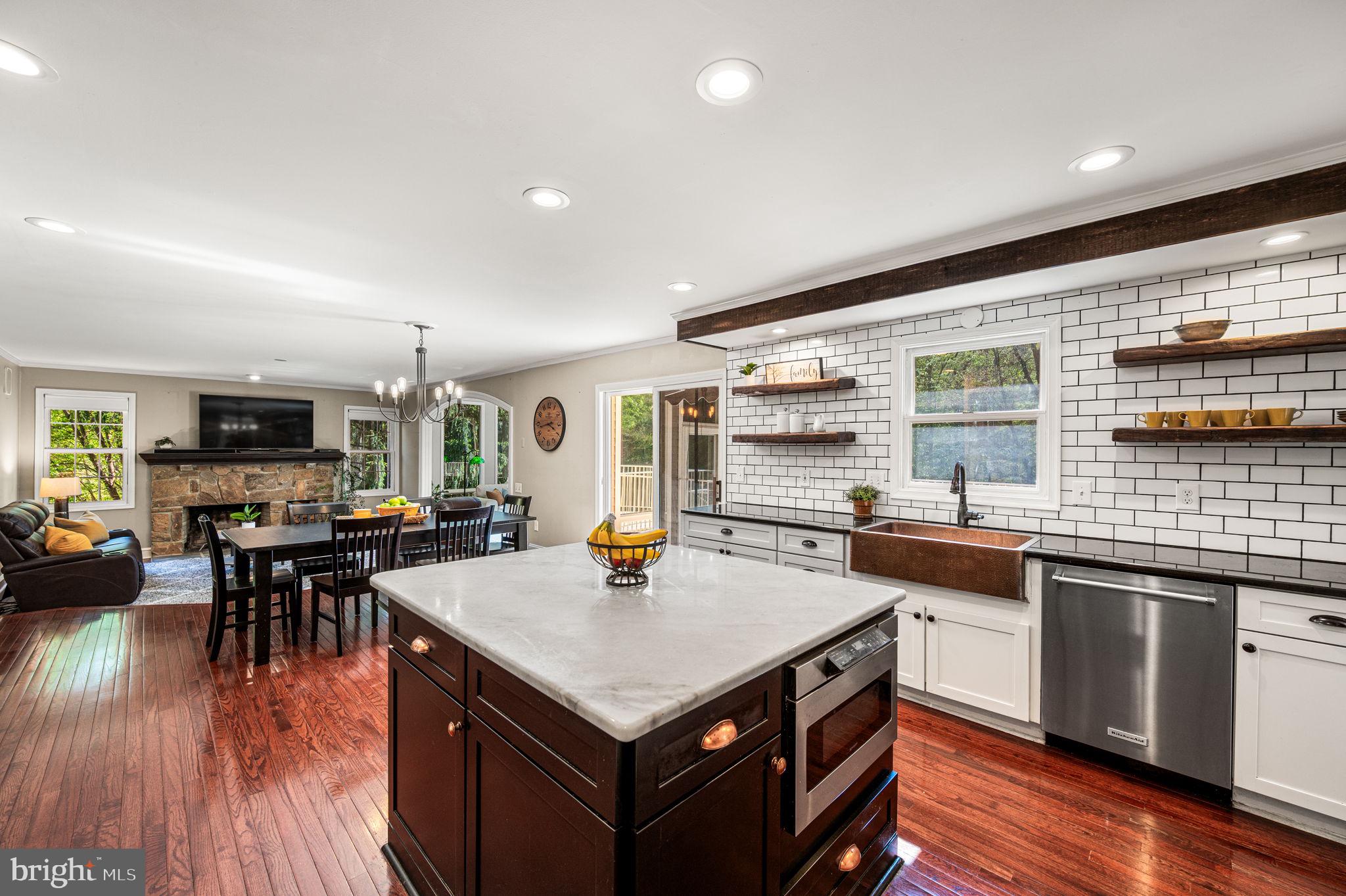 SOMERSET LAKE - Residential