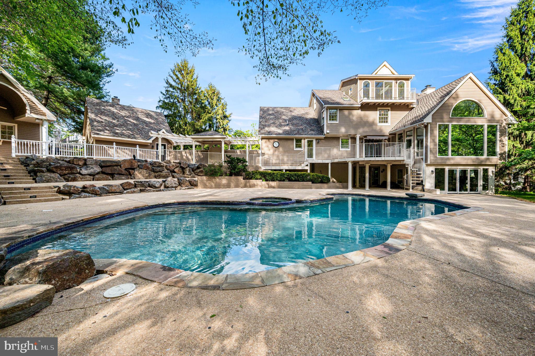 SOMERSET LAKE - Residential