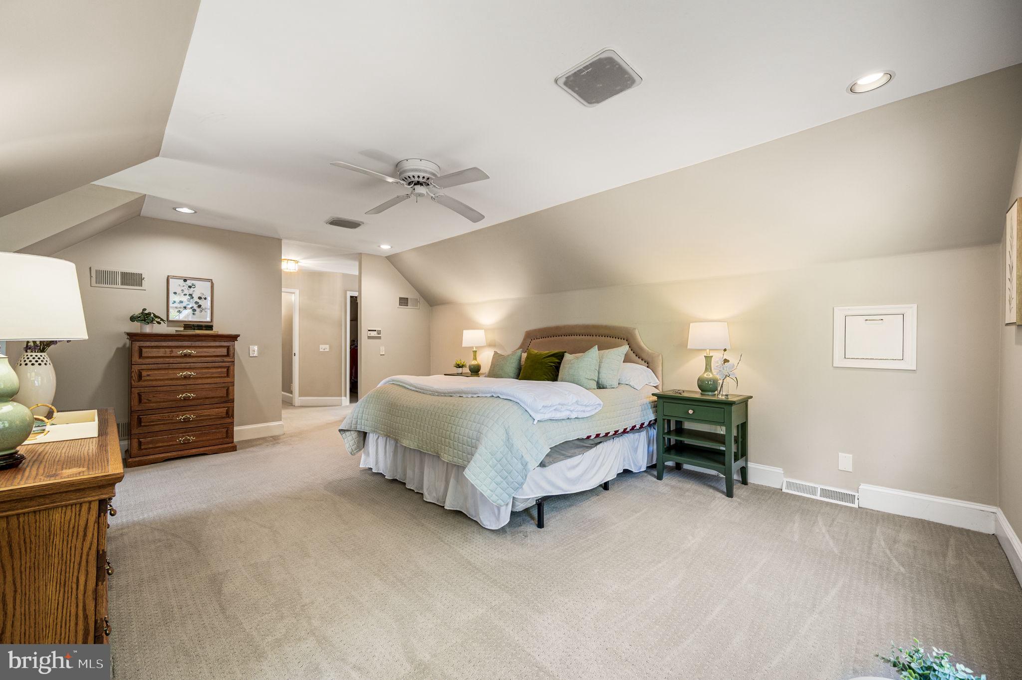 SOMERSET LAKE - Residential