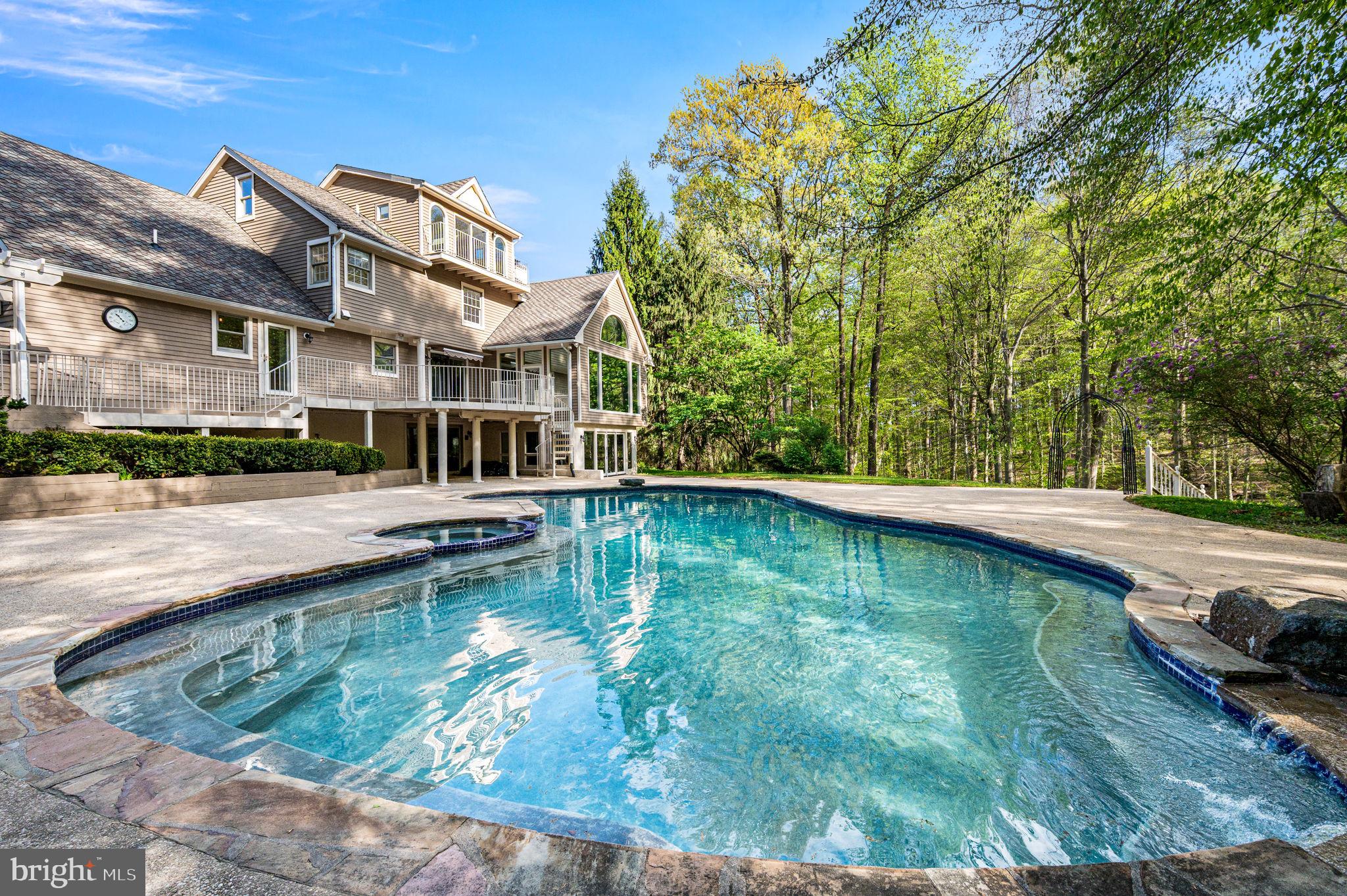 SOMERSET LAKE - Residential