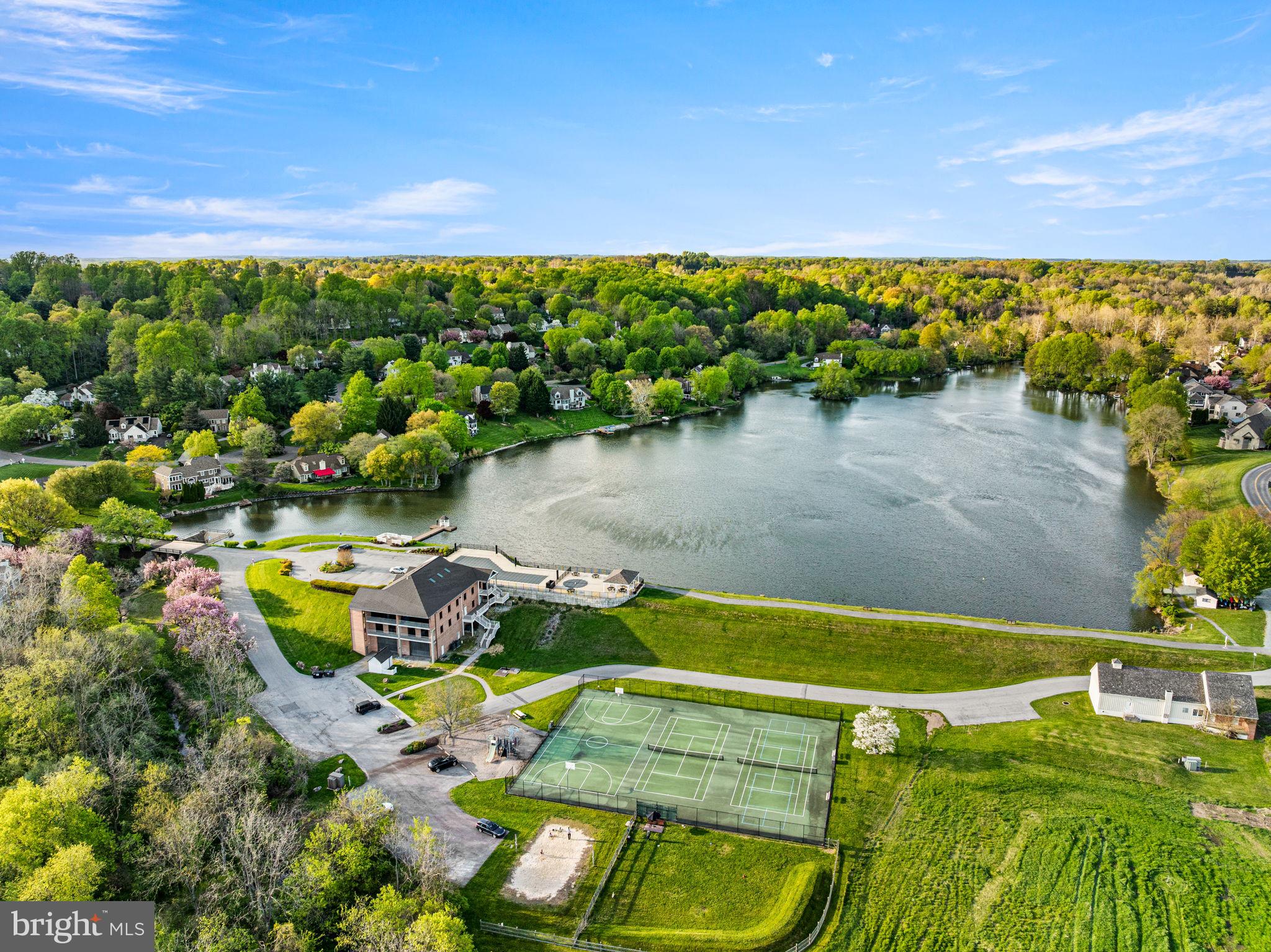 SOMERSET LAKE - Residential