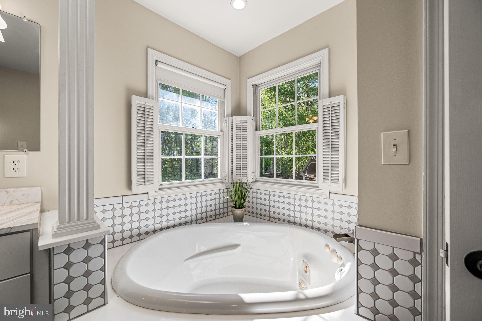 SOMERSET LAKE - Residential