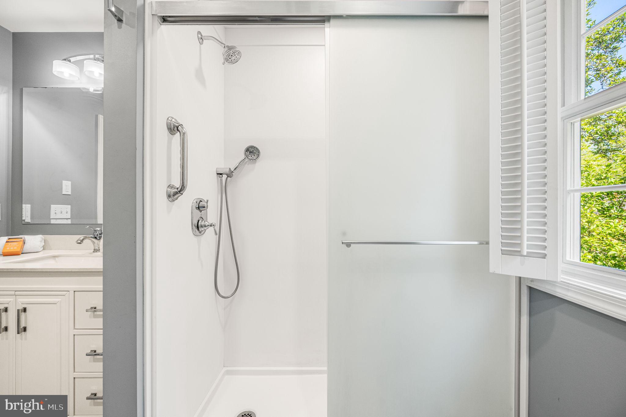 SOMERSET LAKE - Residential