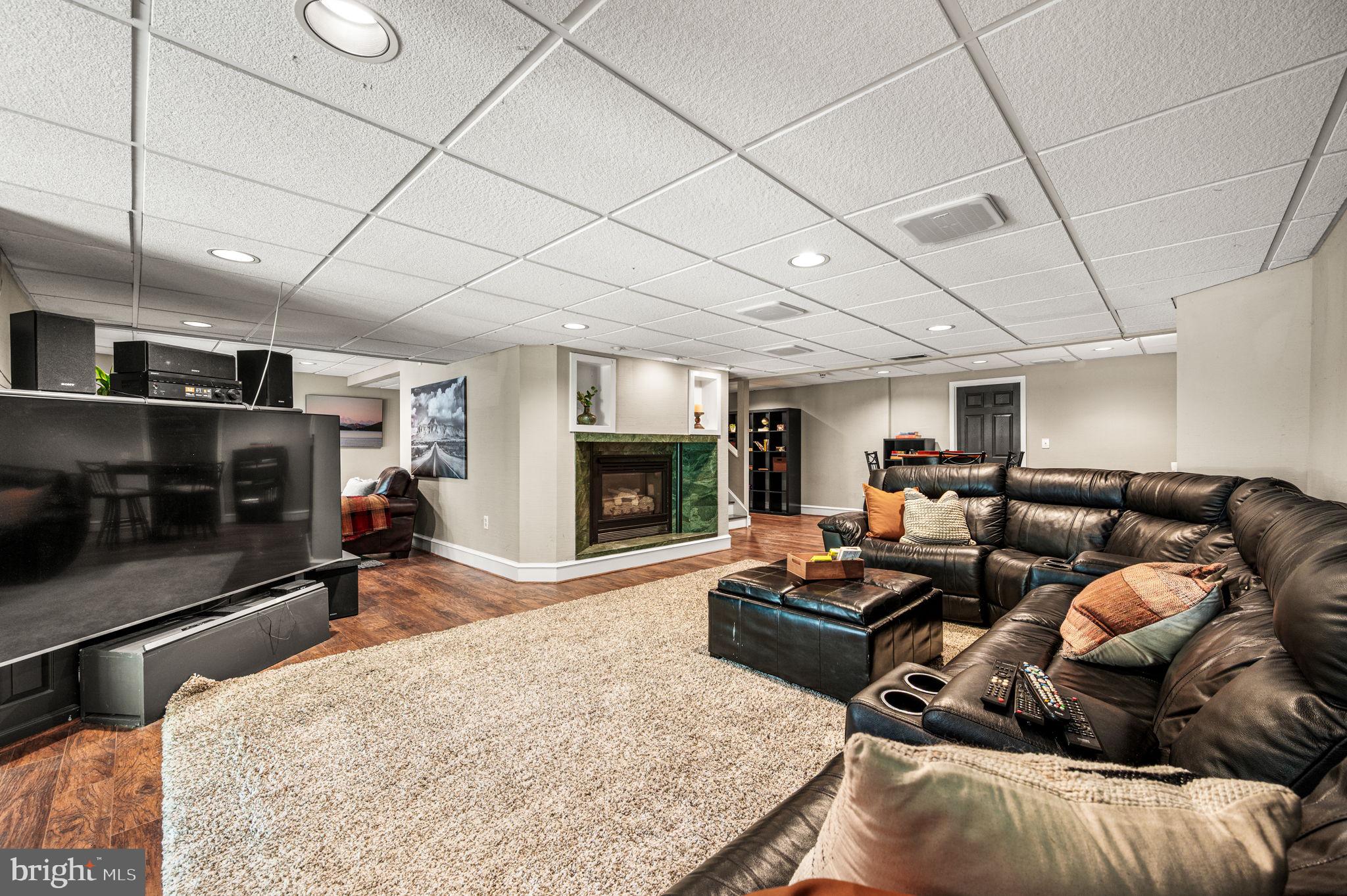 SOMERSET LAKE - Residential