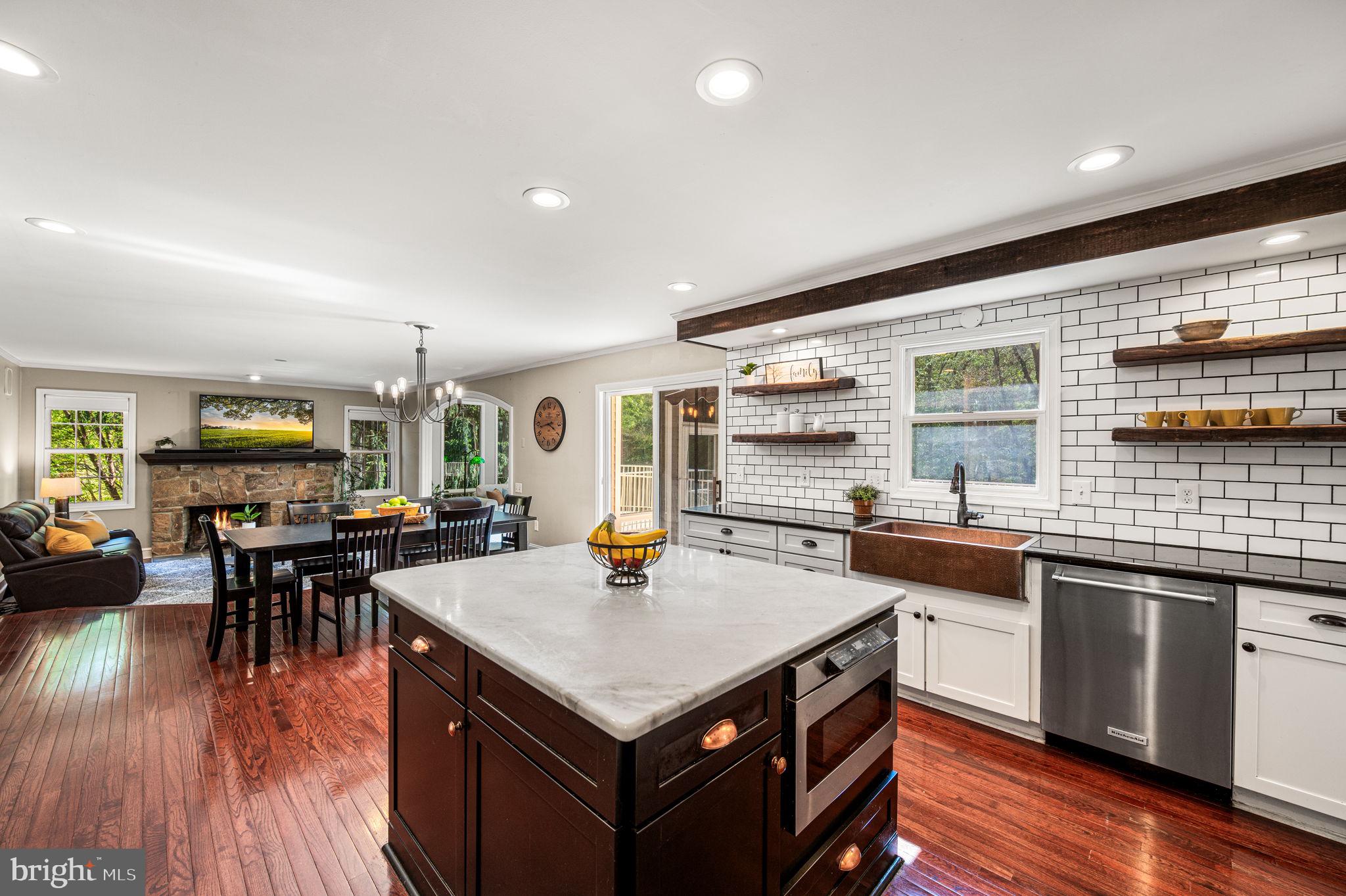 SOMERSET LAKE - Residential