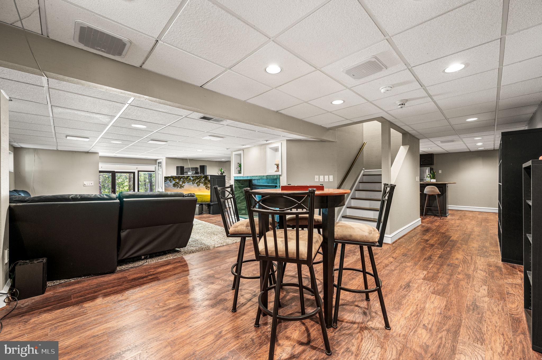 SOMERSET LAKE - Residential