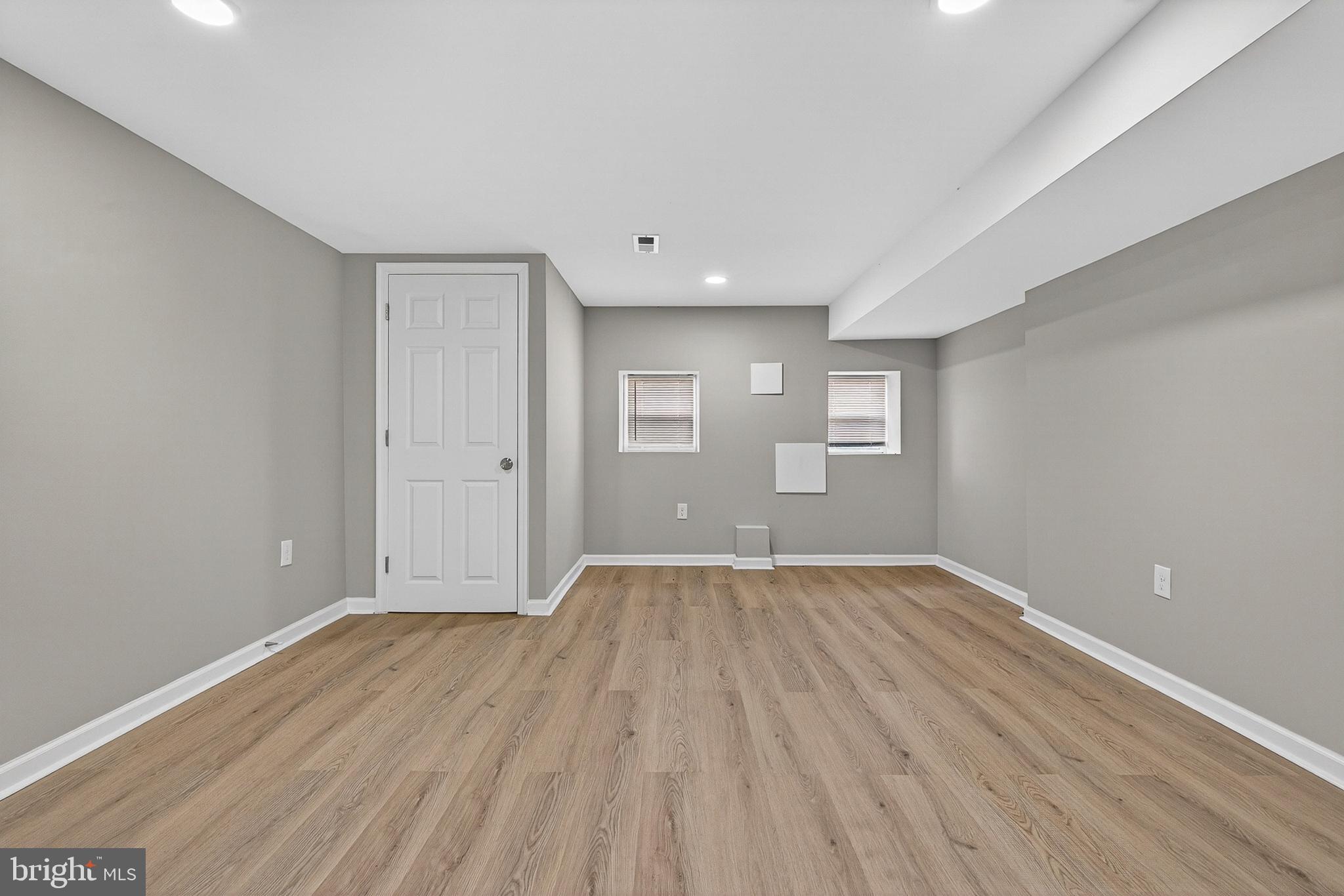 BARCLAY - Residential
