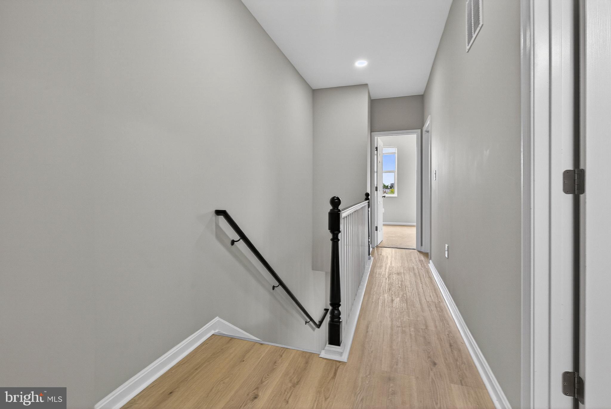 BARCLAY - Residential