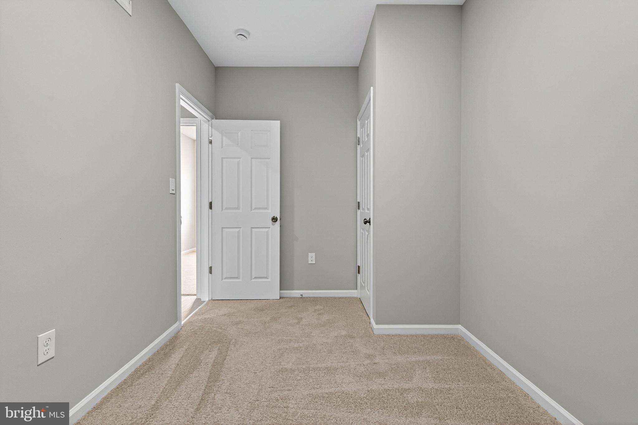 BARCLAY - Residential
