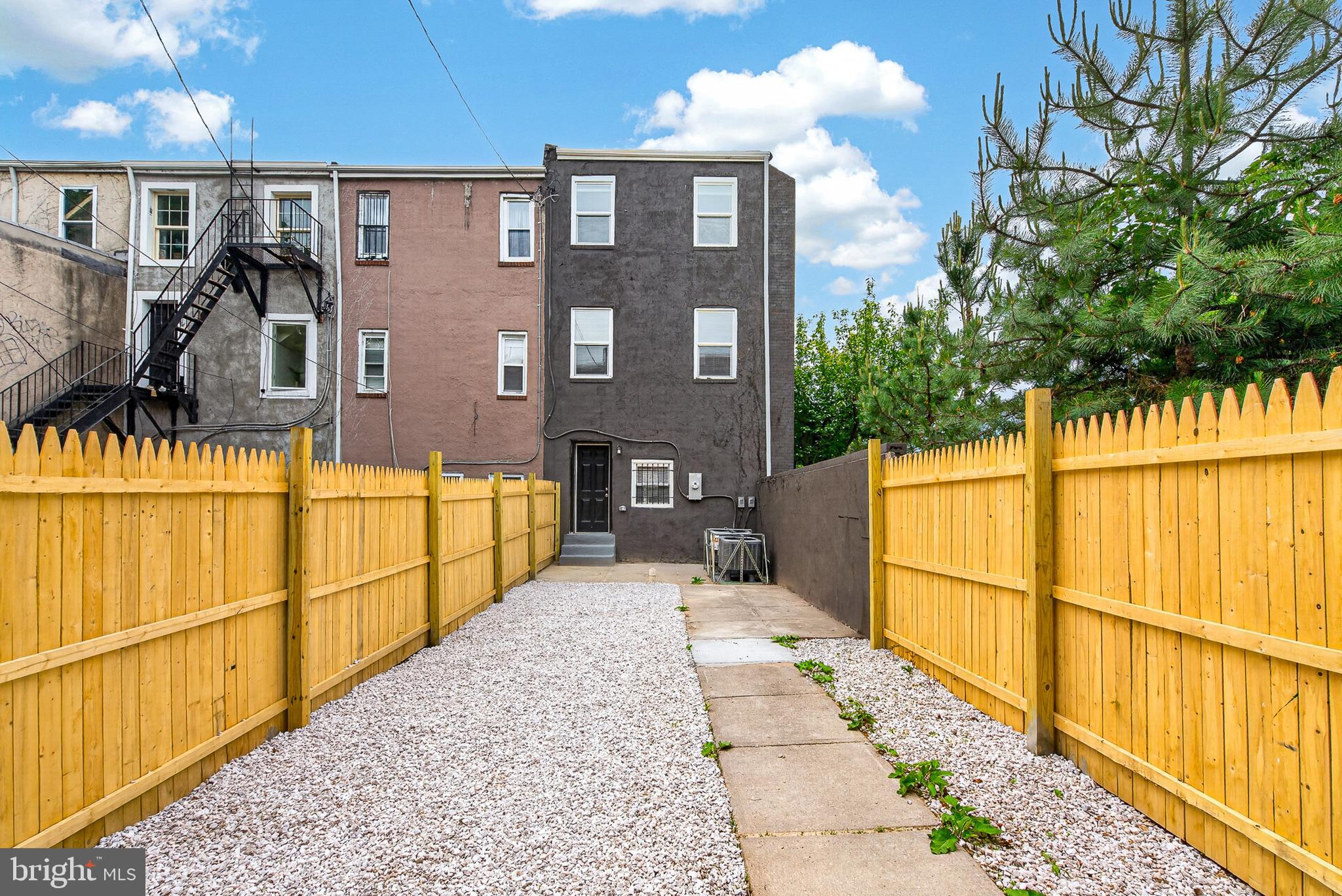 BARCLAY - Residential