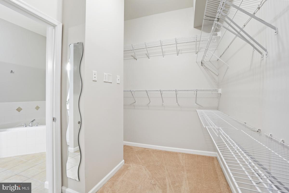 COLONNADE AT KENTLANDS - Residential