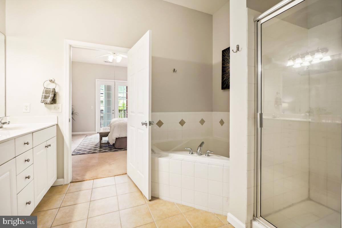 COLONNADE AT KENTLANDS - Residential