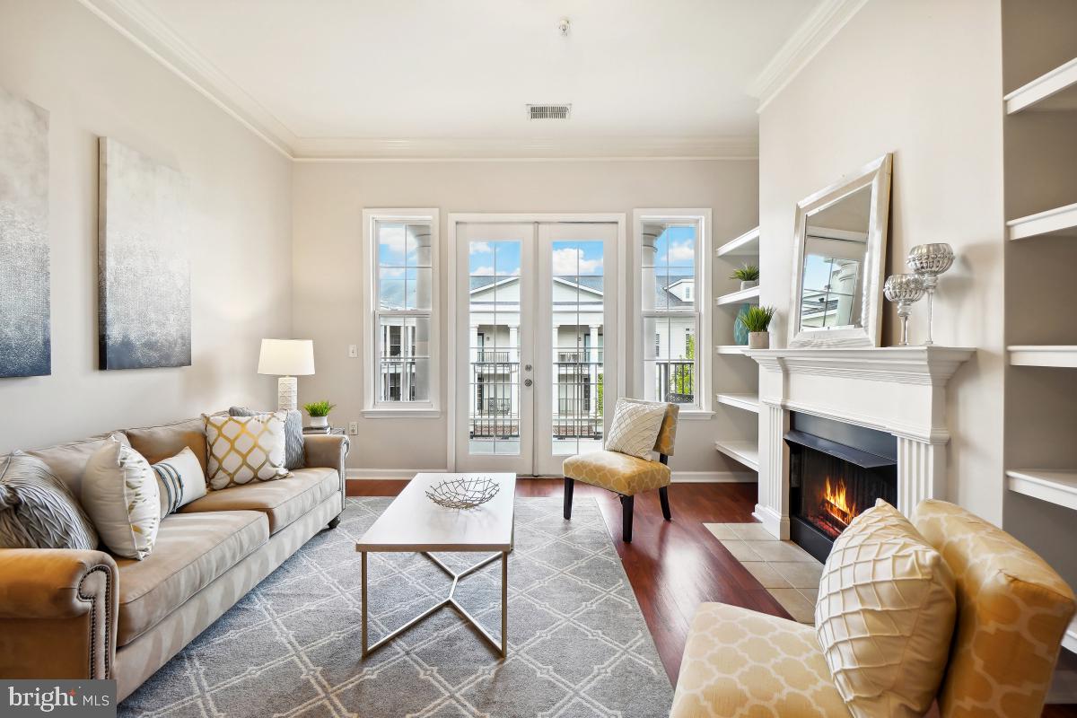 COLONNADE AT KENTLANDS - Residential