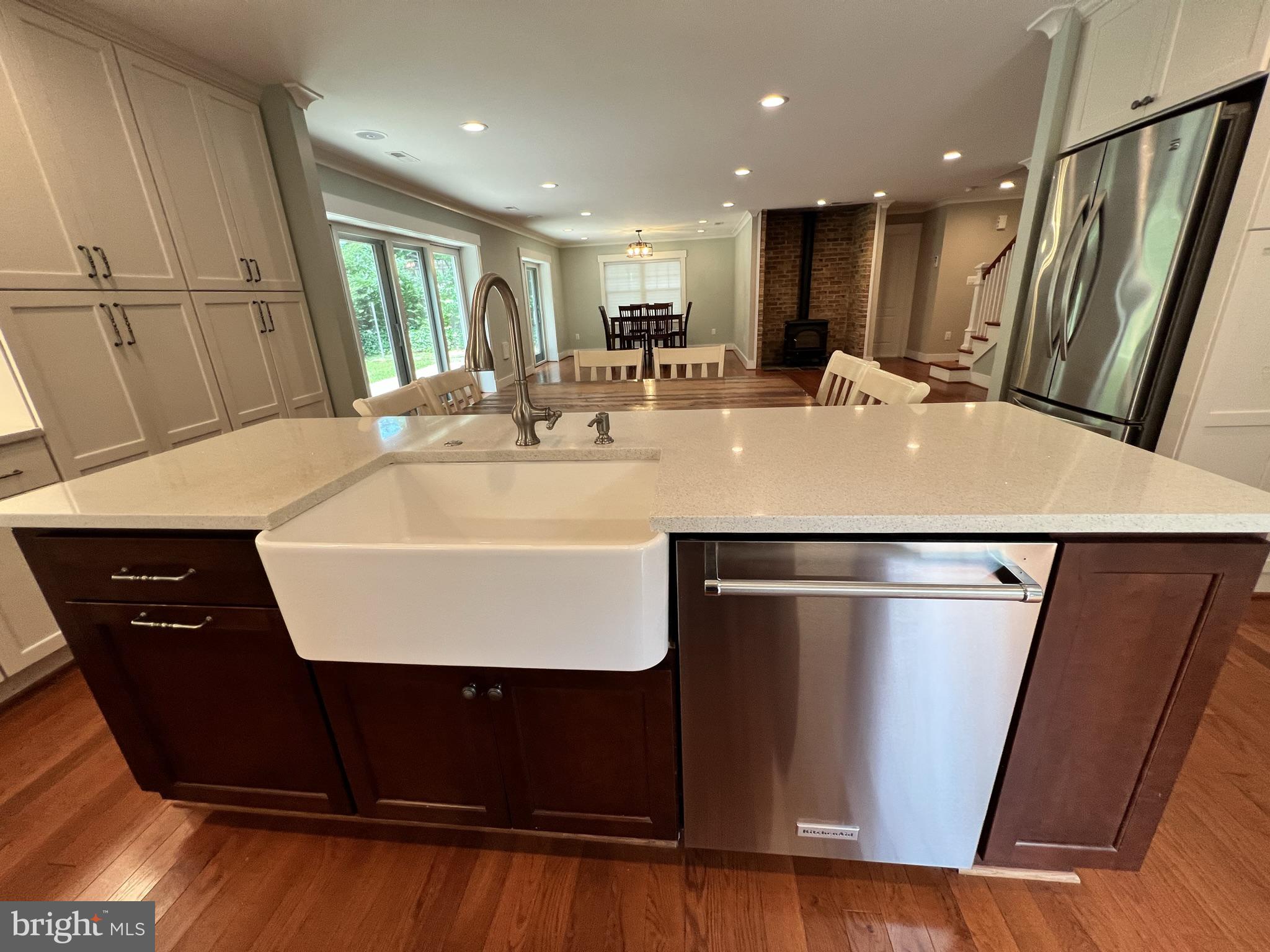 ROCK CREEK KNOLLS - Residential Lease