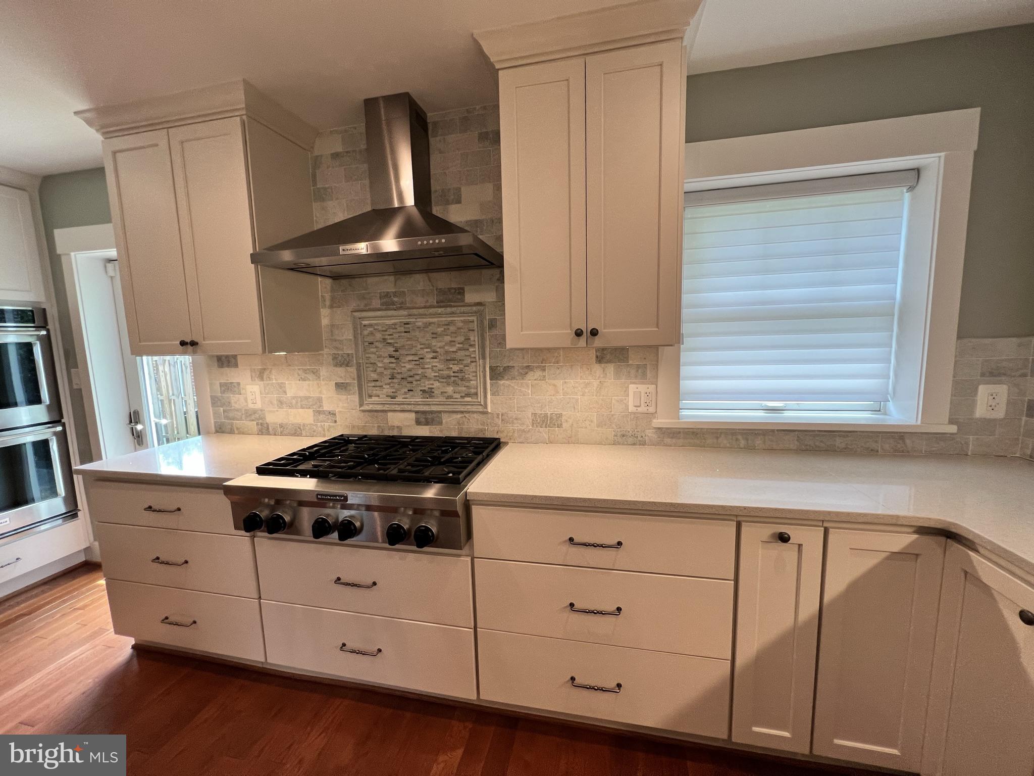 ROCK CREEK KNOLLS - Residential Lease