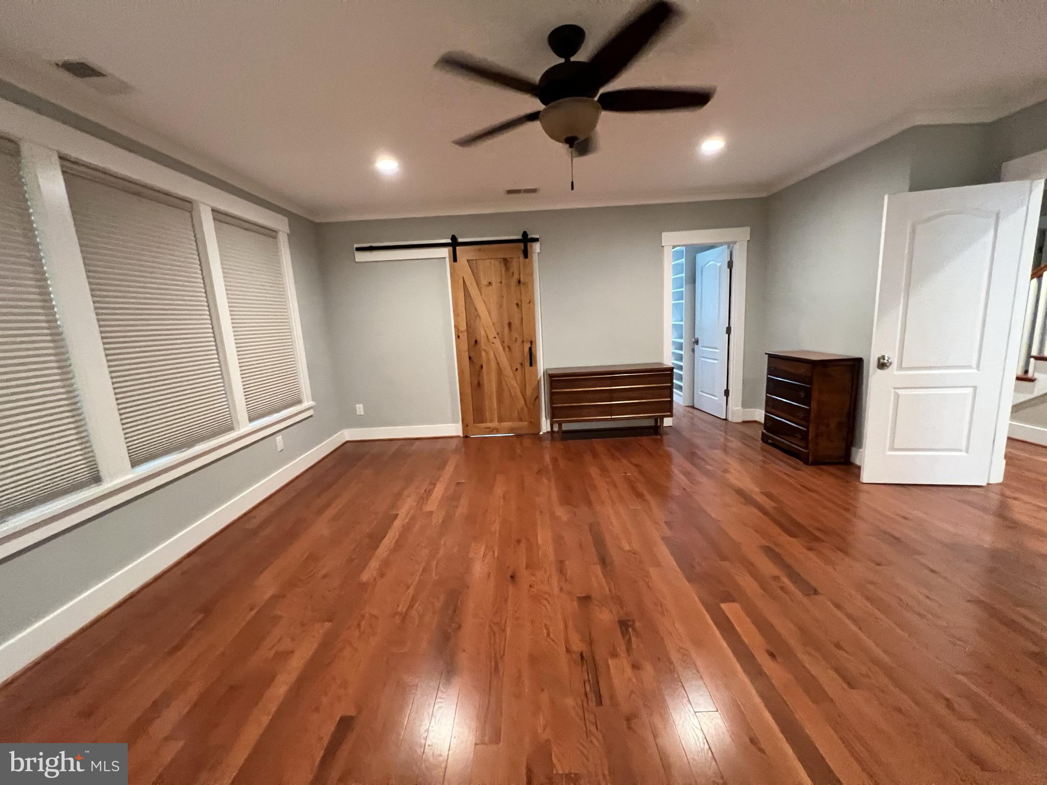 ROCK CREEK KNOLLS - Residential Lease