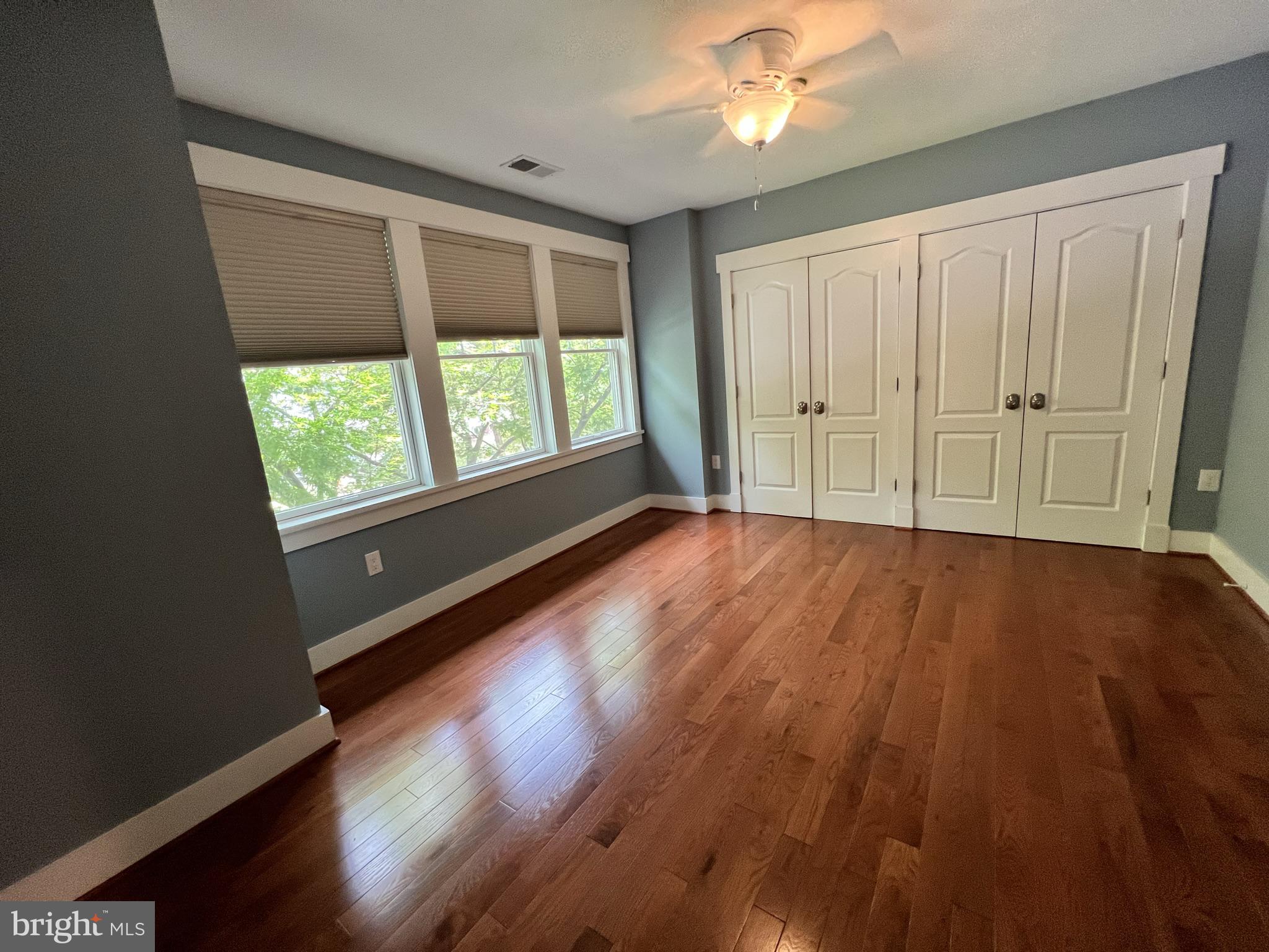 ROCK CREEK KNOLLS - Residential Lease