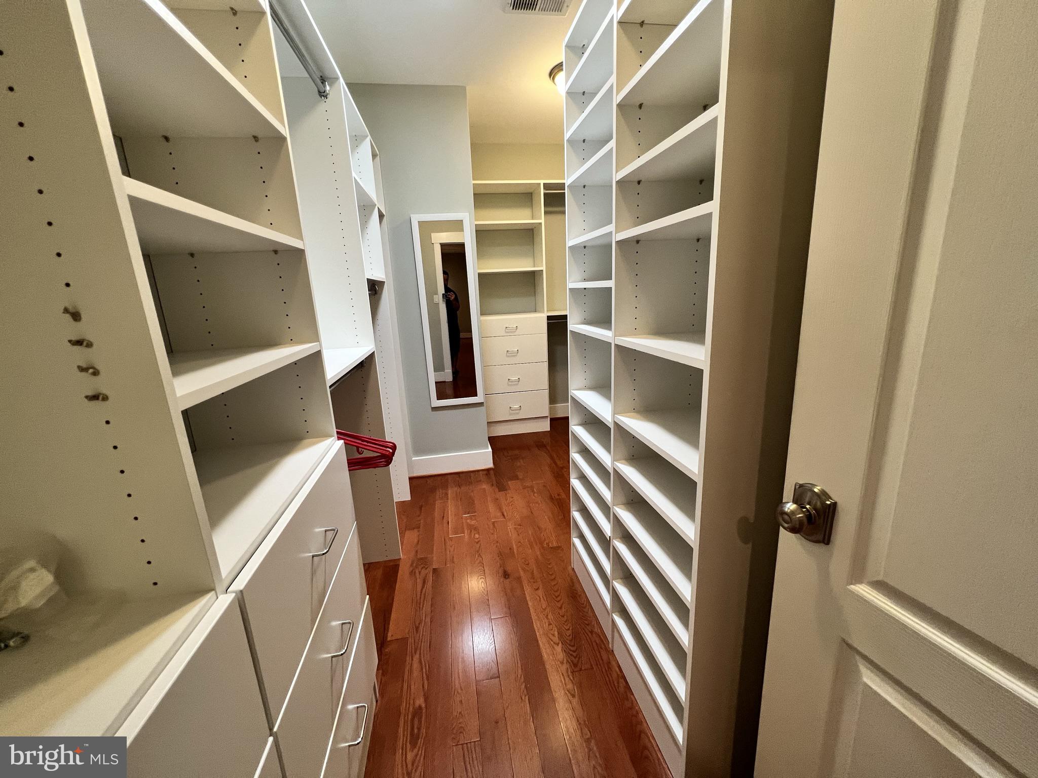 ROCK CREEK KNOLLS - Residential Lease