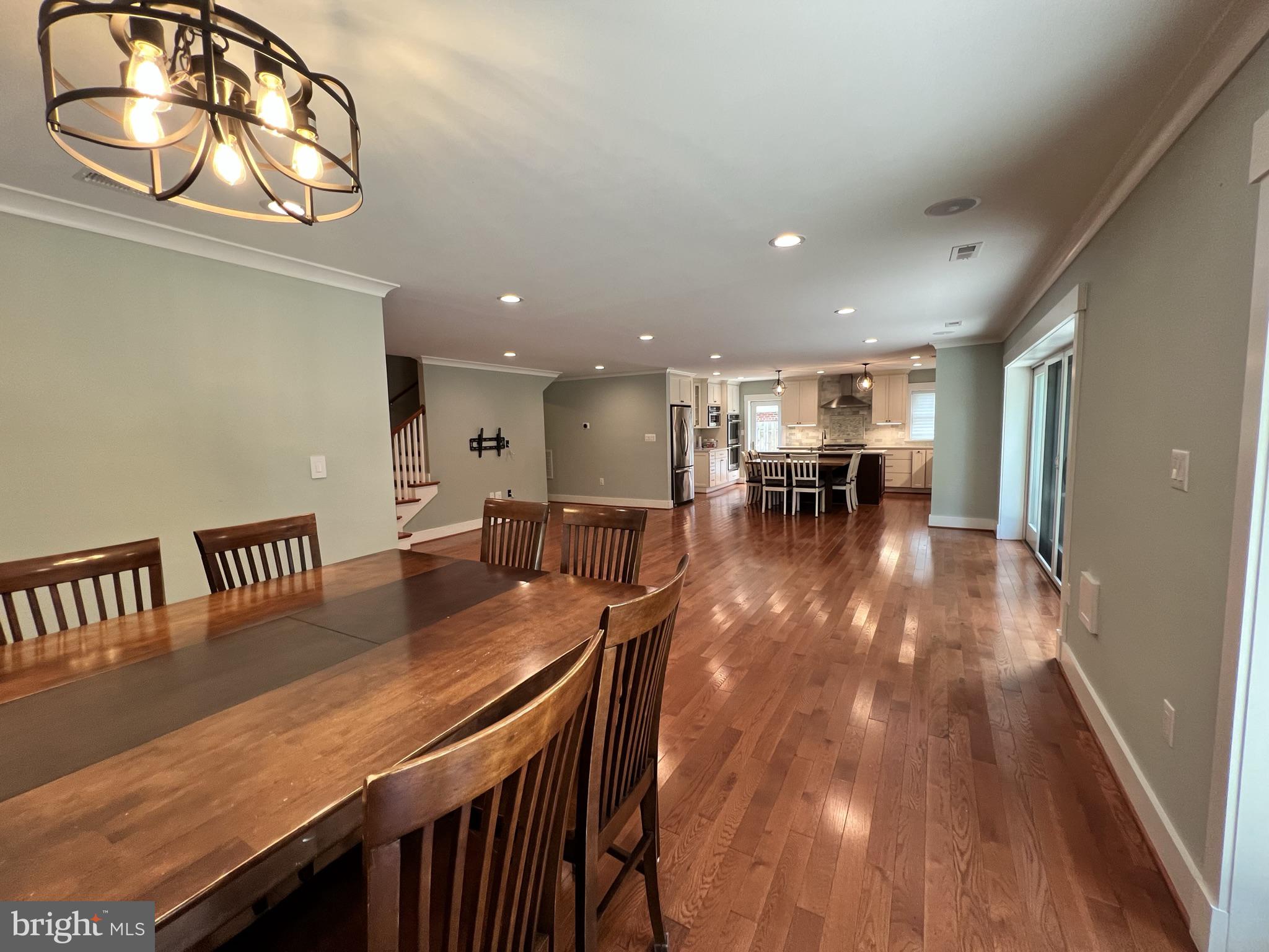 ROCK CREEK KNOLLS - Residential Lease