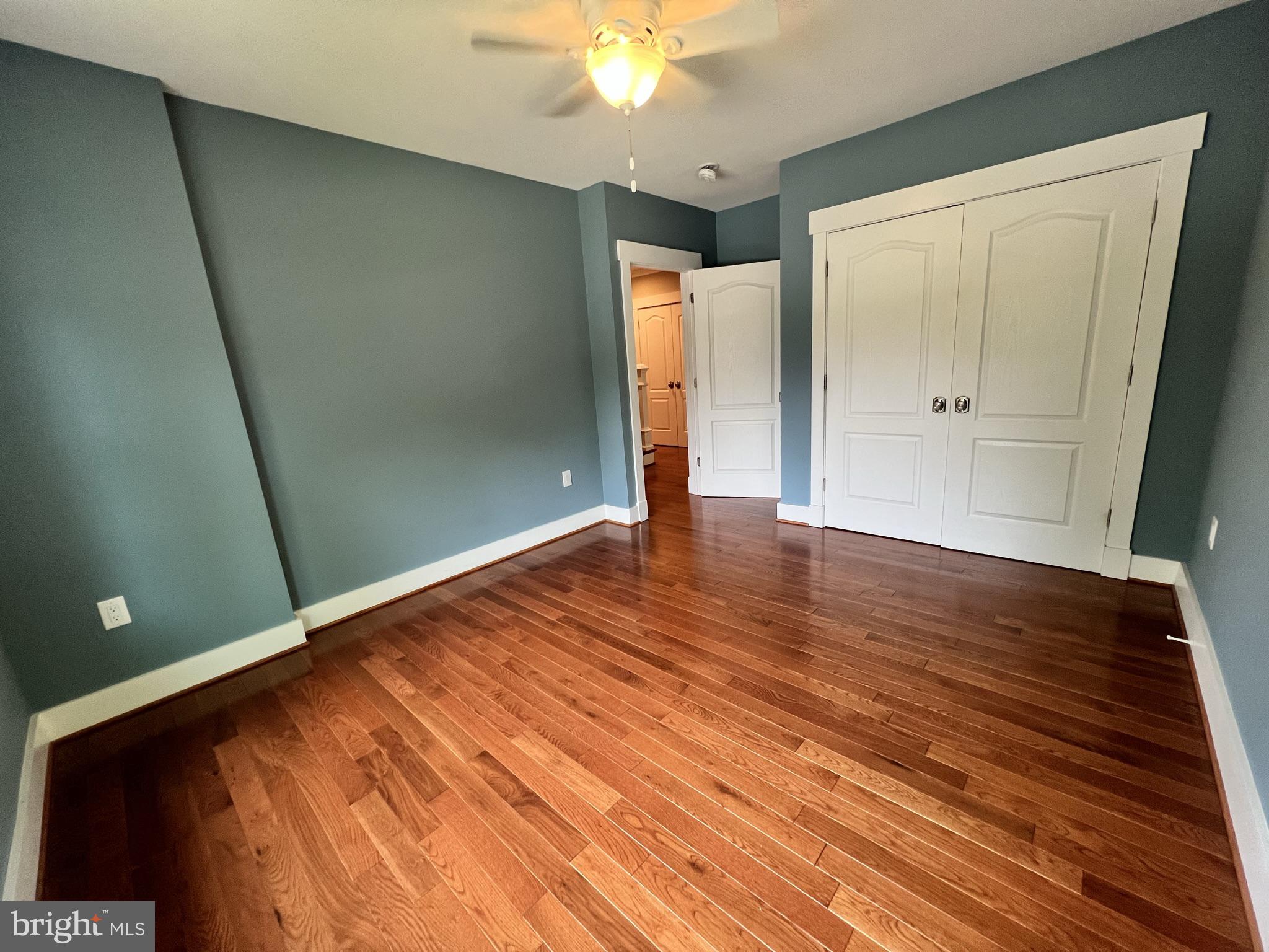 ROCK CREEK KNOLLS - Residential Lease