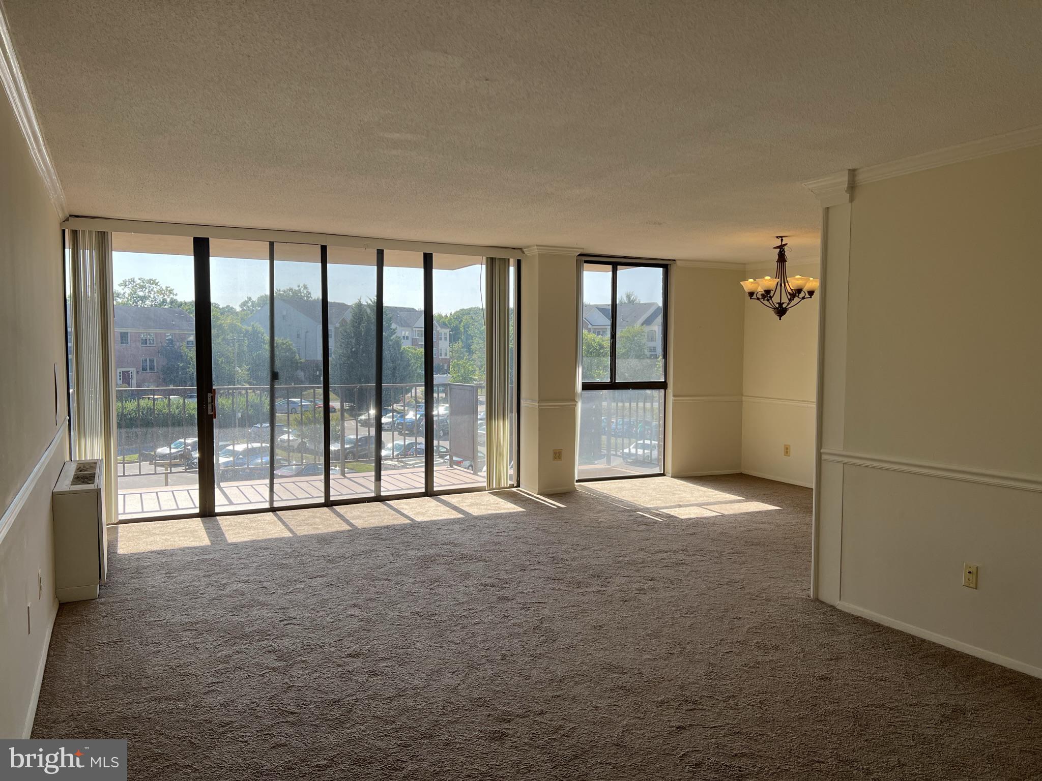 TOWERS IN WESTCHESTER PARK - Residential