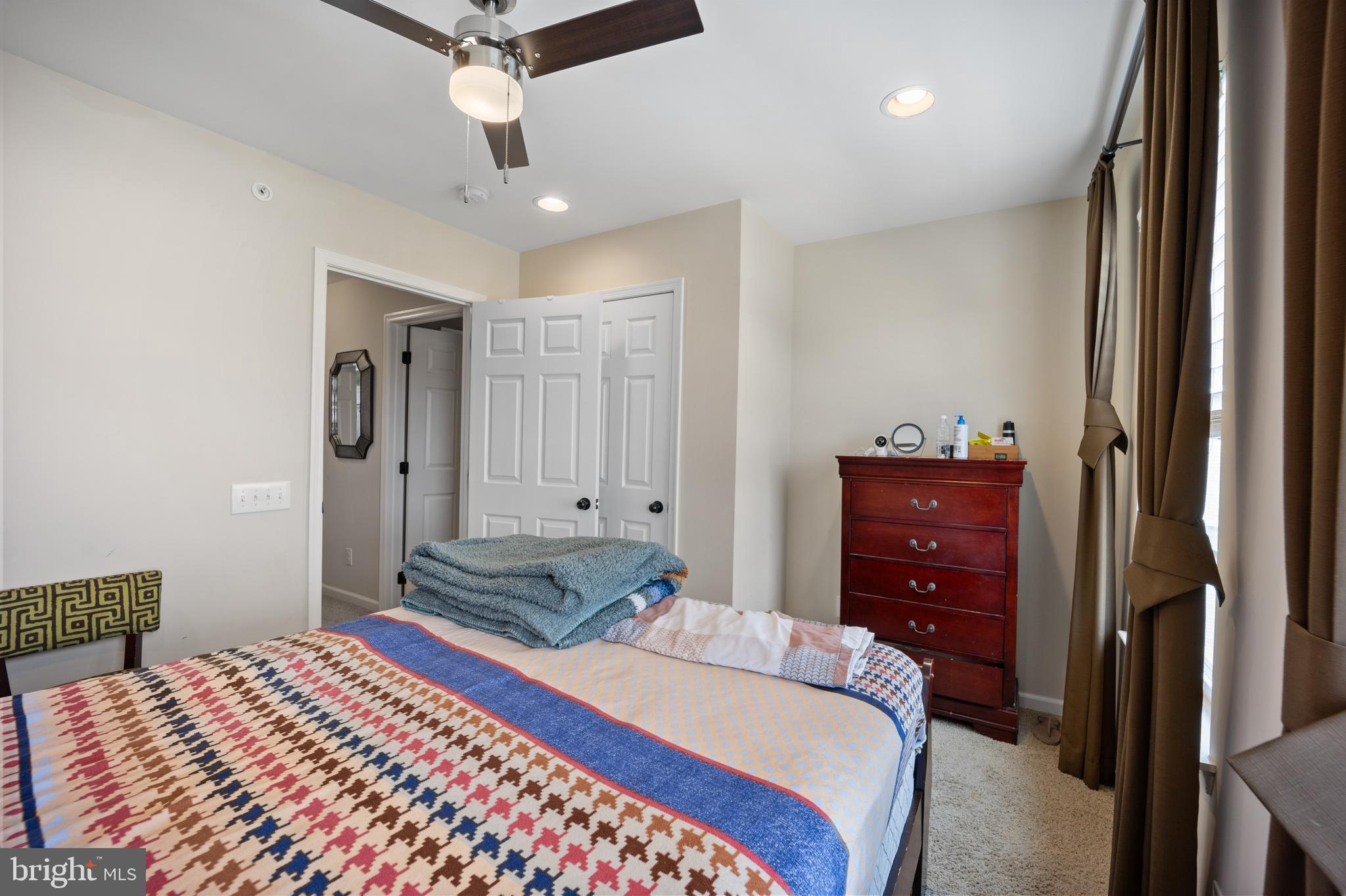 WARRINGTON POINTE - Residential Lease