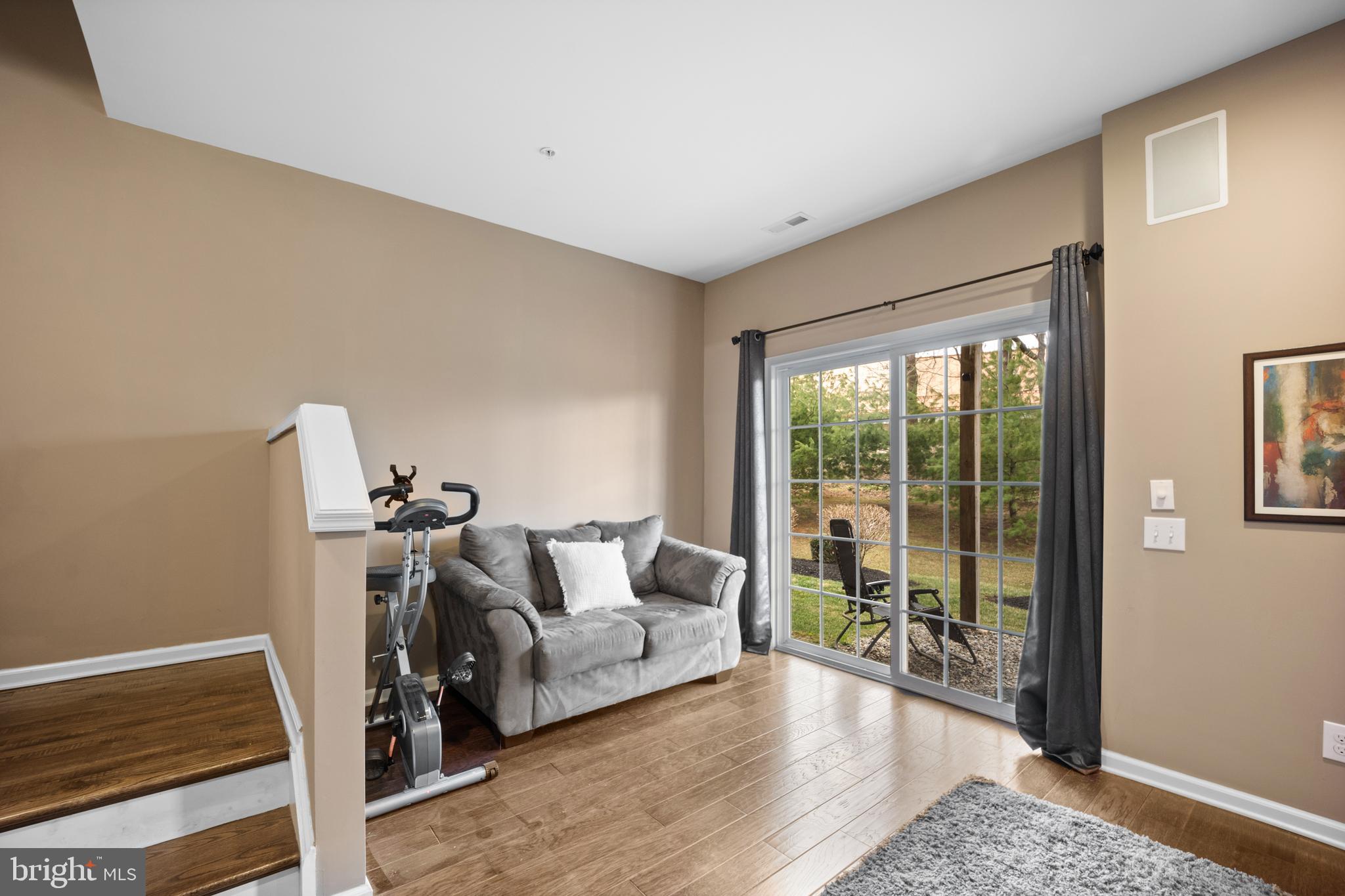 WARRINGTON POINTE - Residential Lease