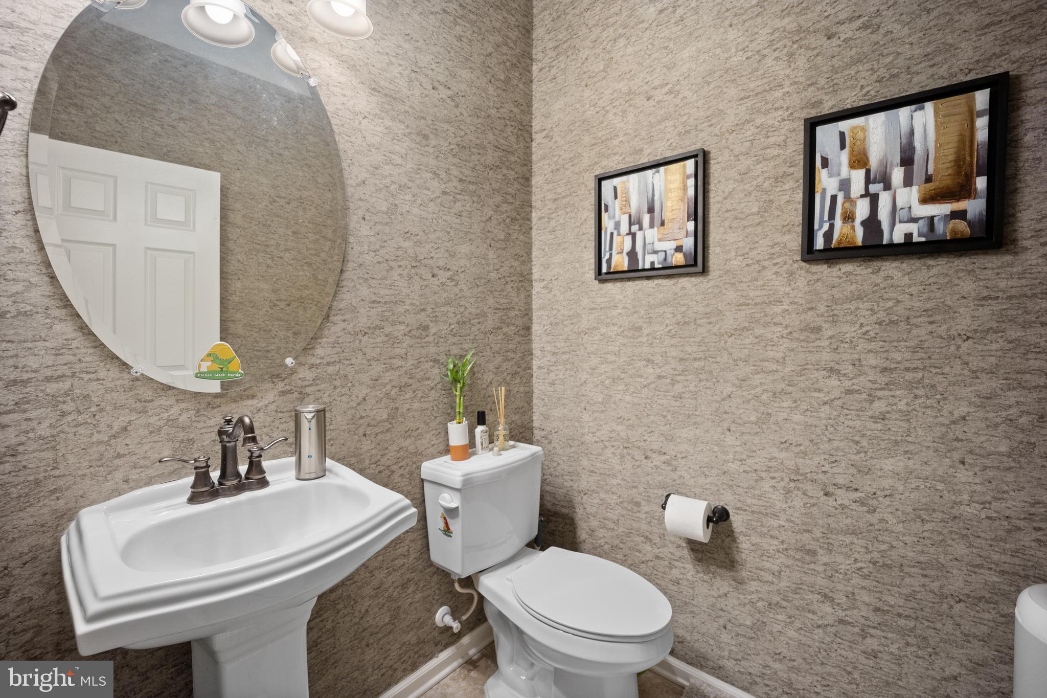 WARRINGTON POINTE - Residential Lease