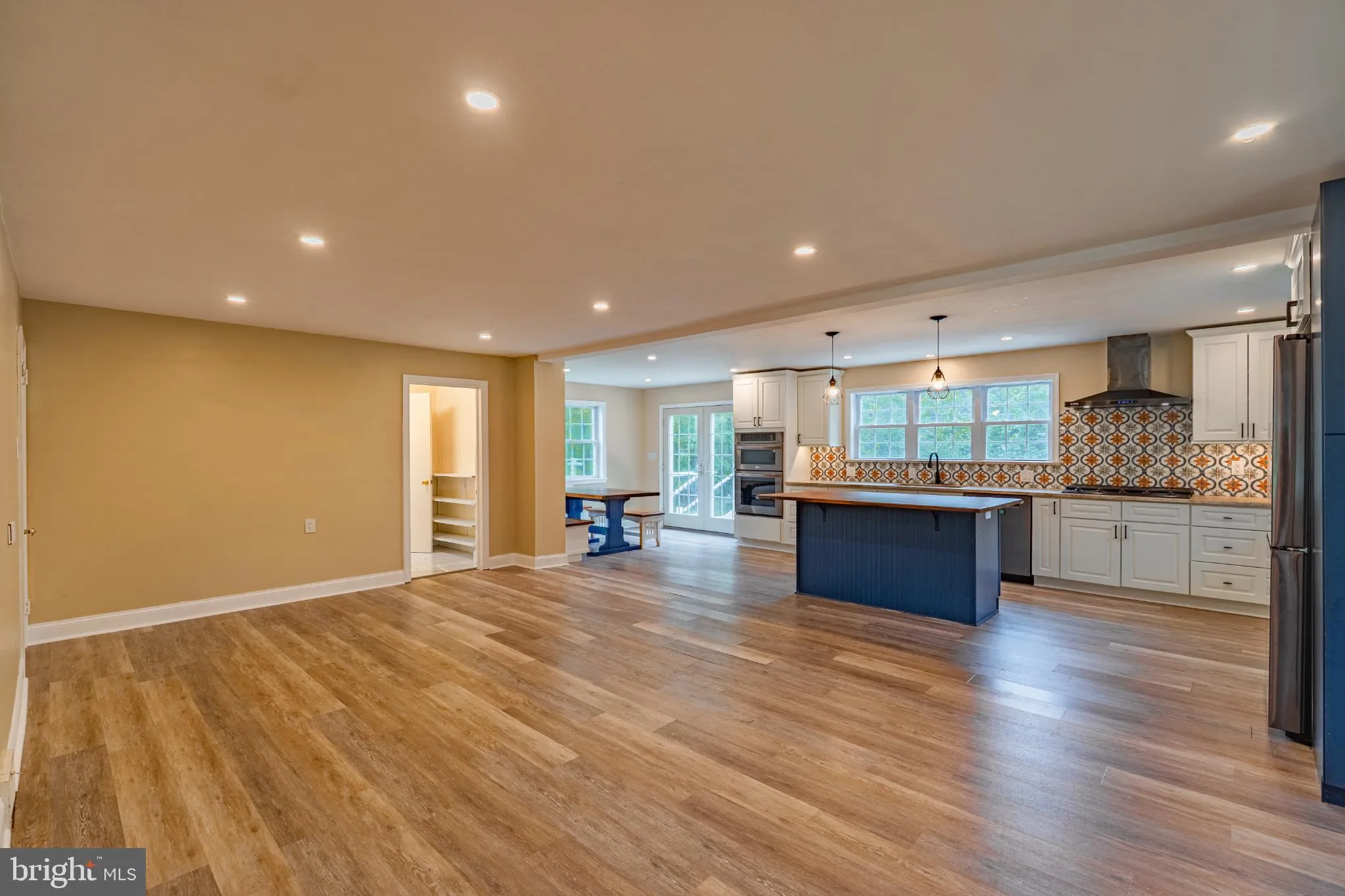 Flourtown, Pennsylvania 19031, United States, 3 Bedrooms Bedrooms, ,3 BathroomsBathrooms,Residential,Pending,194372