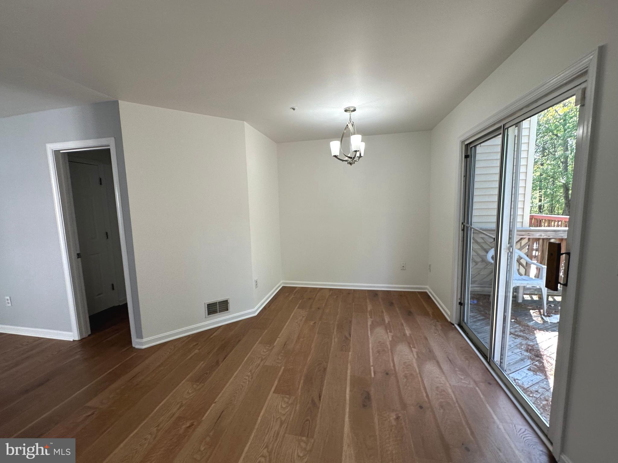 SEVEN OAKS - Residential Lease