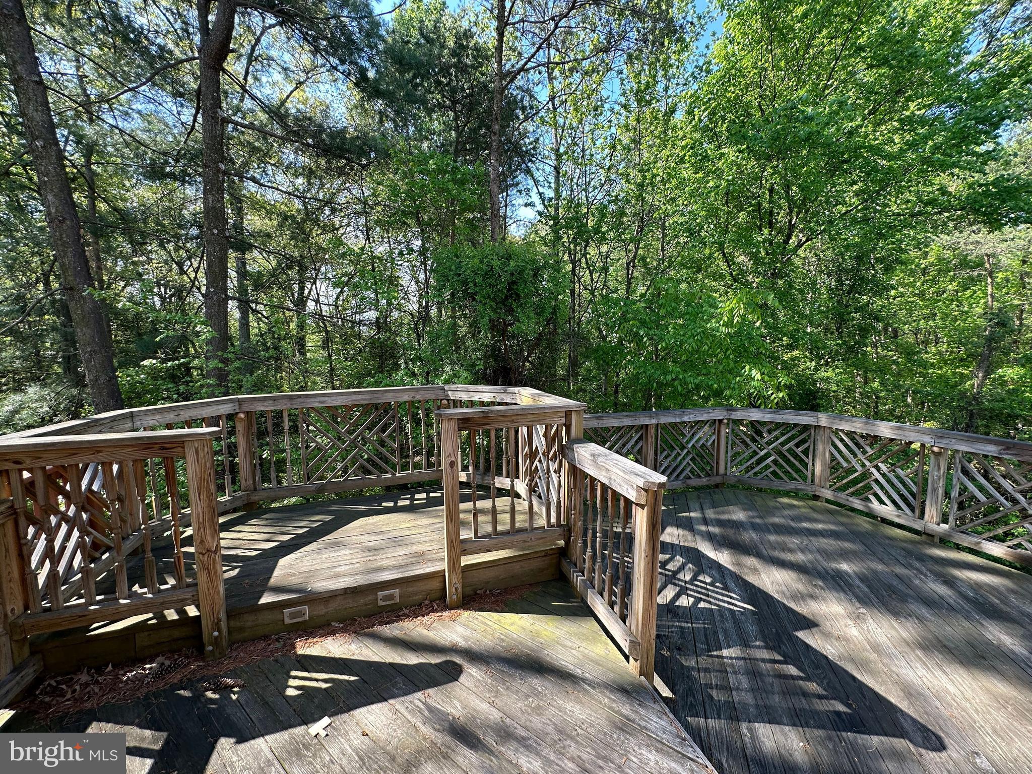 SEVEN OAKS - Residential Lease