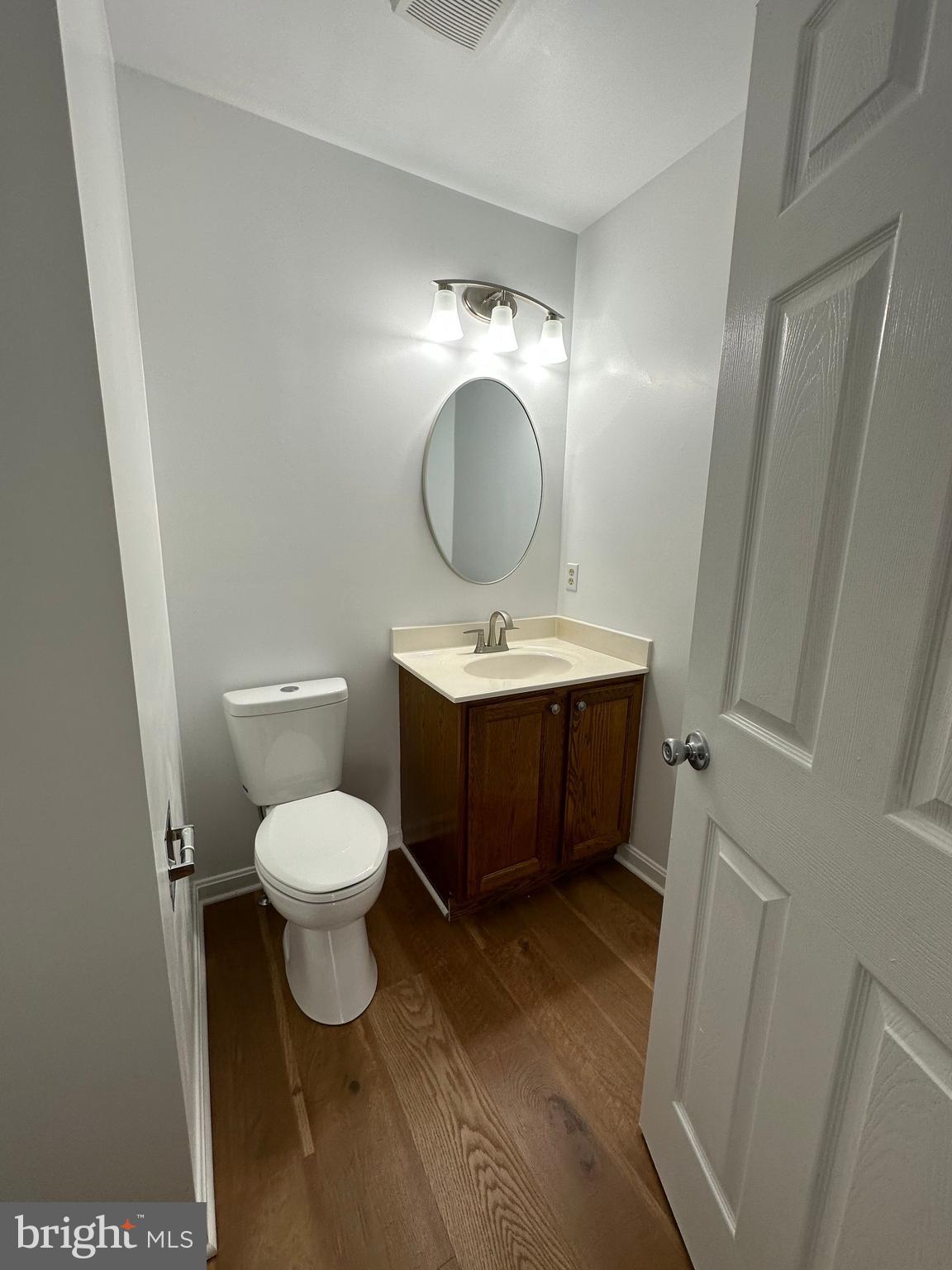 SEVEN OAKS - Residential Lease