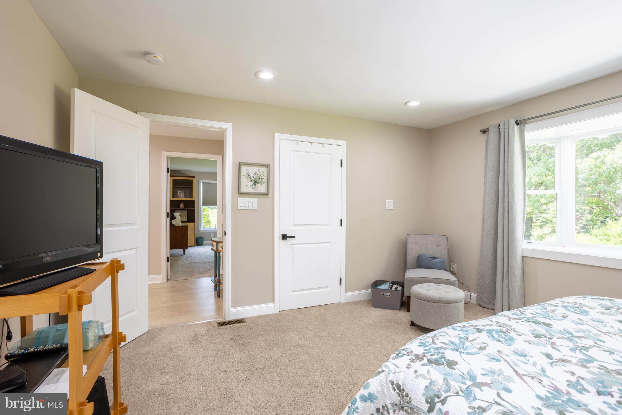 LONG GREEN MANOR - Residential