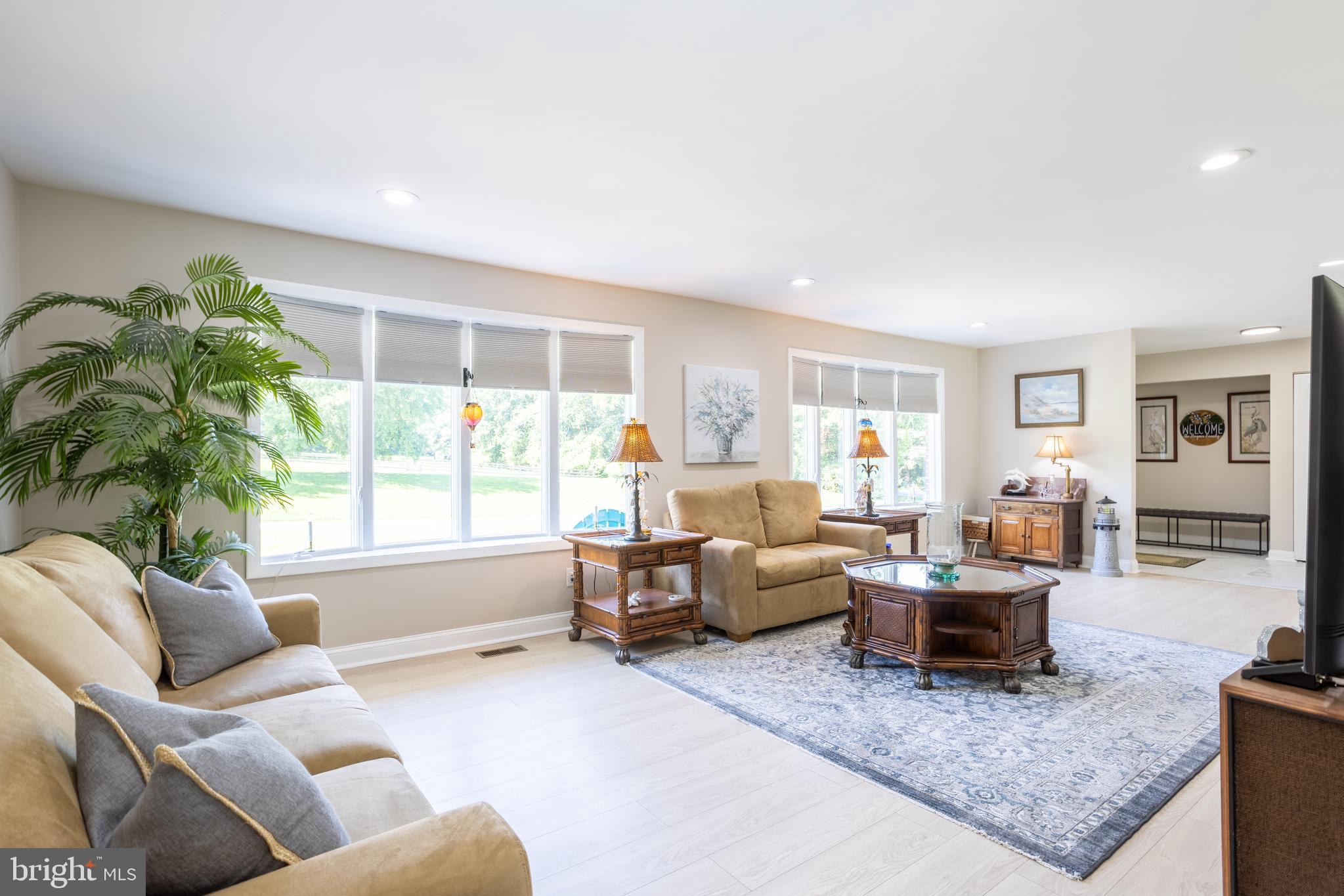 LONG GREEN MANOR - Residential