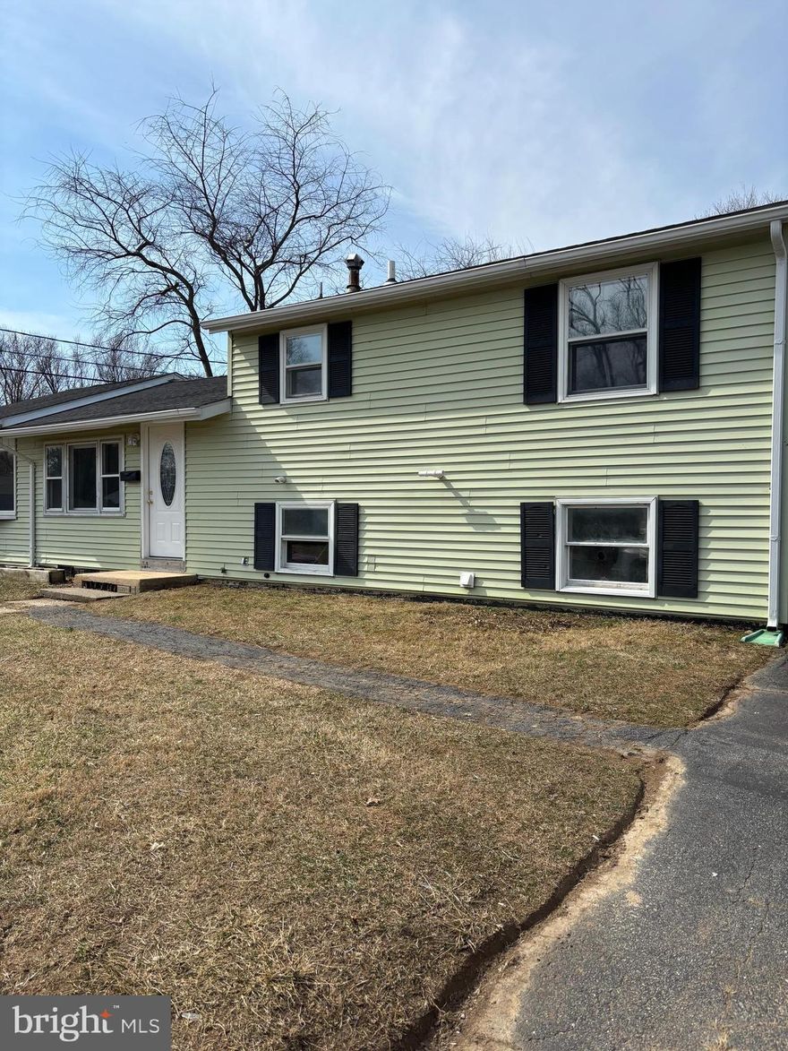 Move in ready. Freshly painted, new kitchen appliances, all new flooring, new 12 x 16 deck off of Family  Room. Large gamesroom on lower level plus bedroom and laundry in large utility room. Main level features bright eat in kitchen open to large living room. Upper has two bedrooms and bath. Fenced back yard. Large 10 x 20 shed with electric plus metal shed. Off street parking with room for 4 cars. Conveniently located near I 95 interchange.  Be in Delaware in minutes. Located between Philadelphia and Baltimore and major highways.