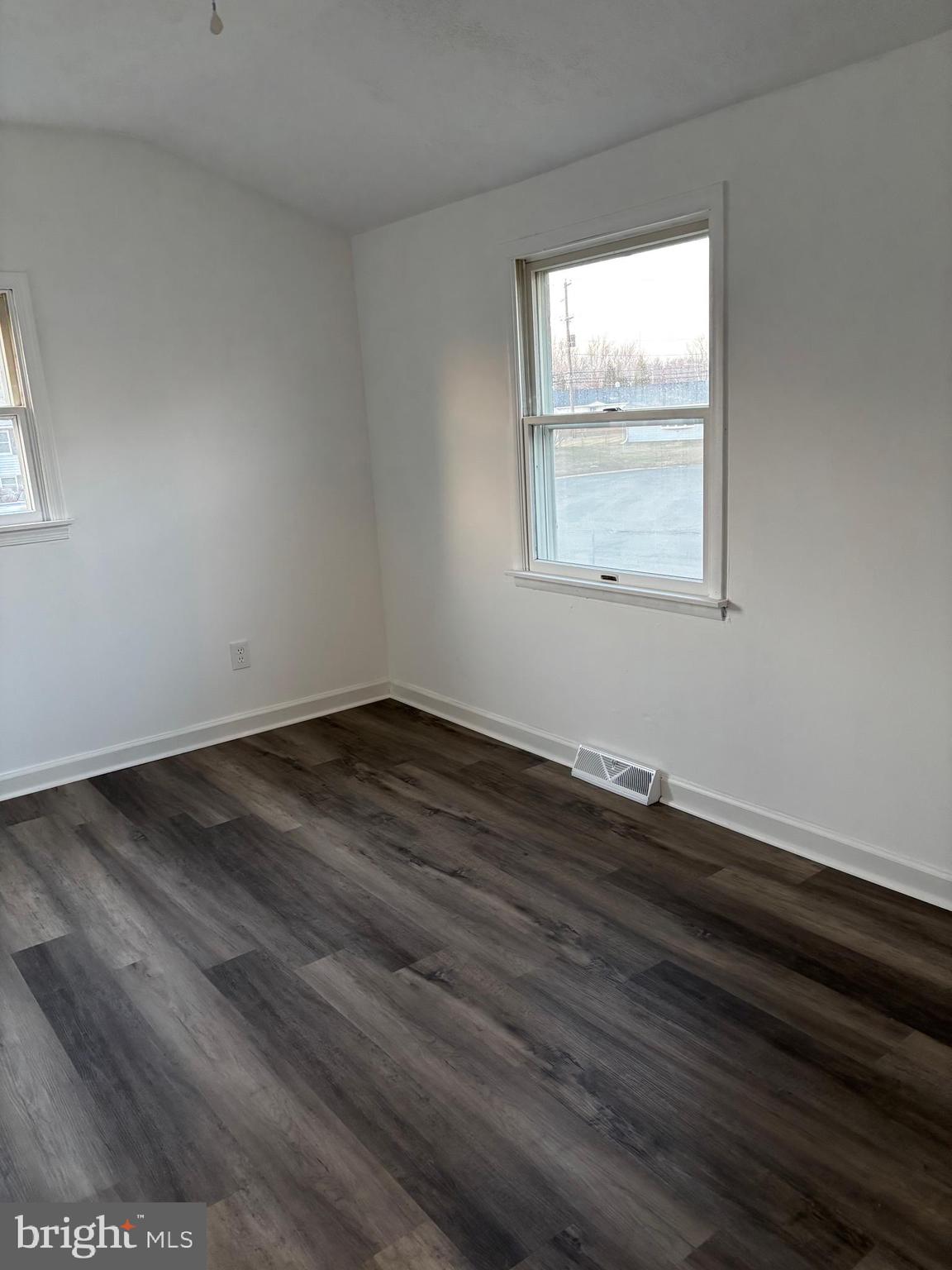 MEADOWVIEW - Residential