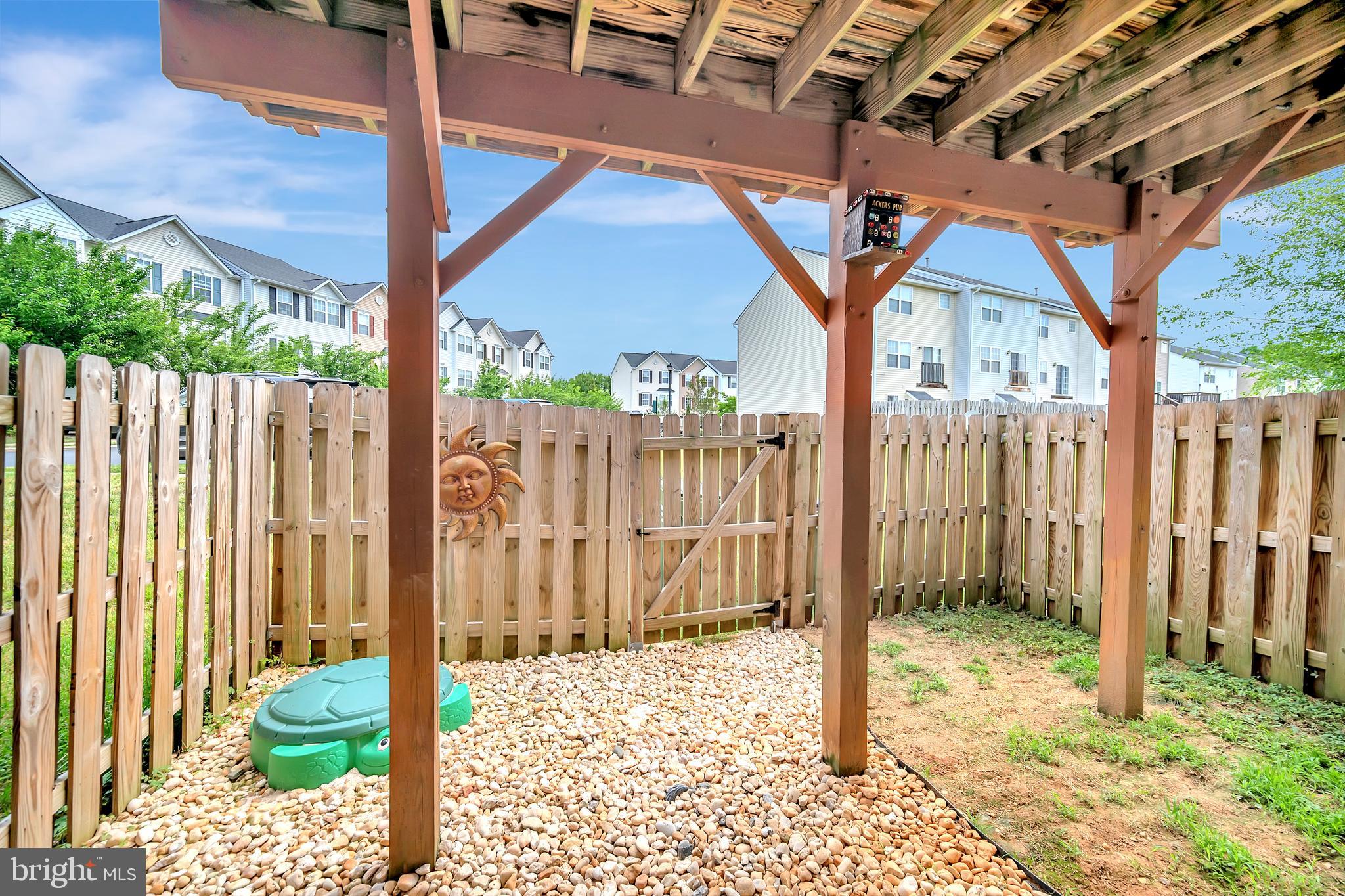 SALEM FIELDS - Residential