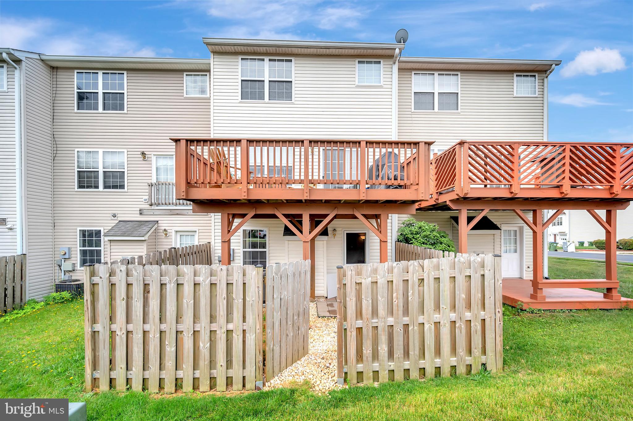 SALEM FIELDS - Residential