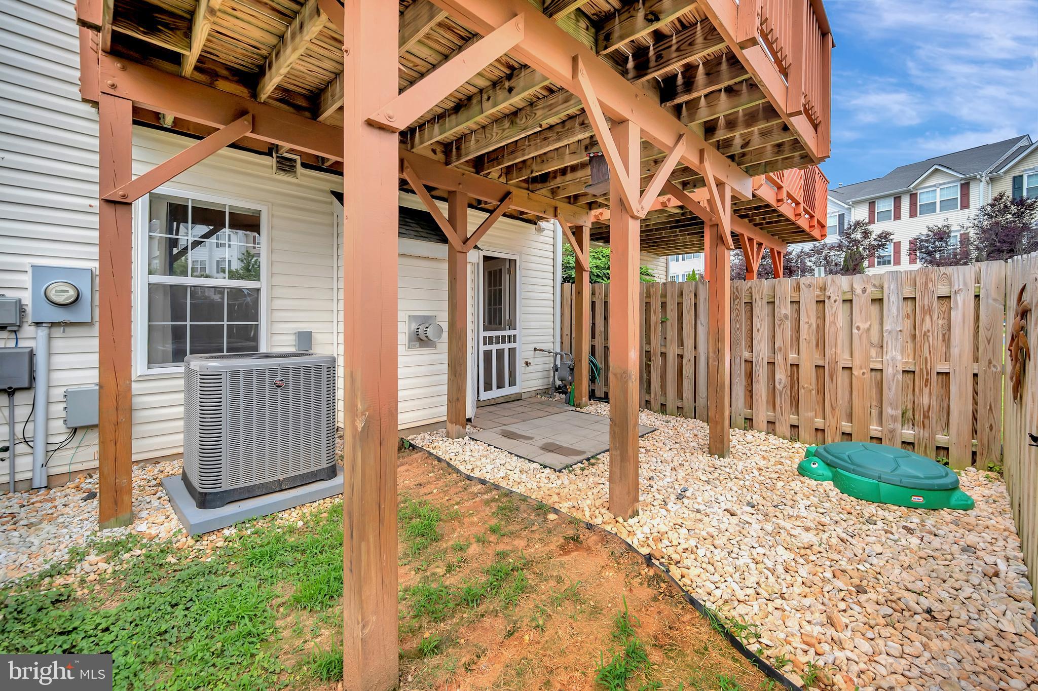 SALEM FIELDS - Residential