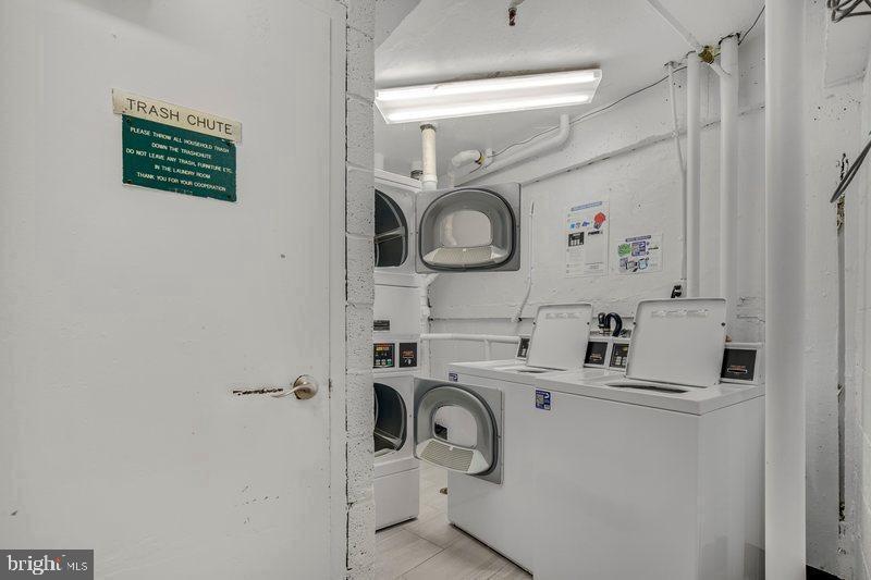 PARK PLACE - Residential Lease