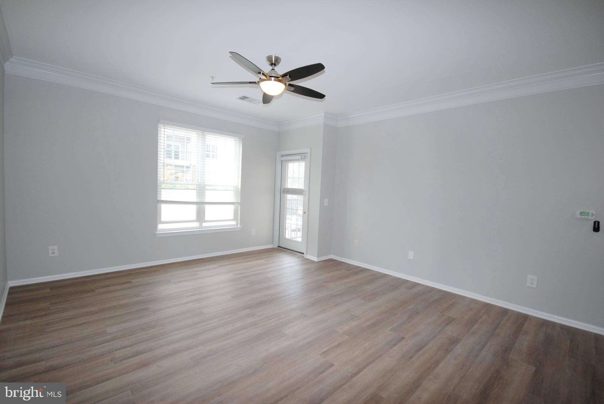 GATES OF MCLEAN - Residential