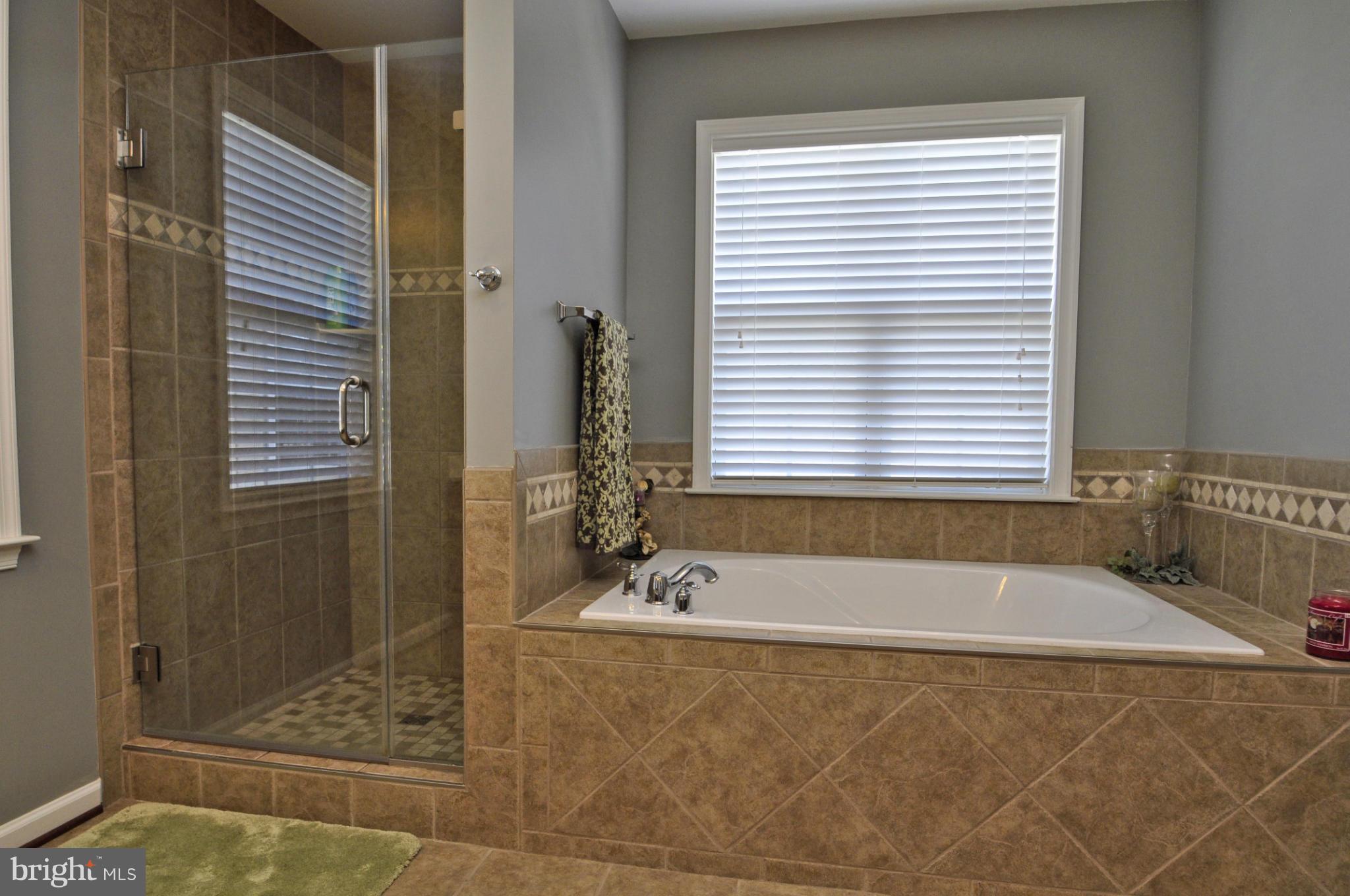 AUSTIN RIDGE - Residential