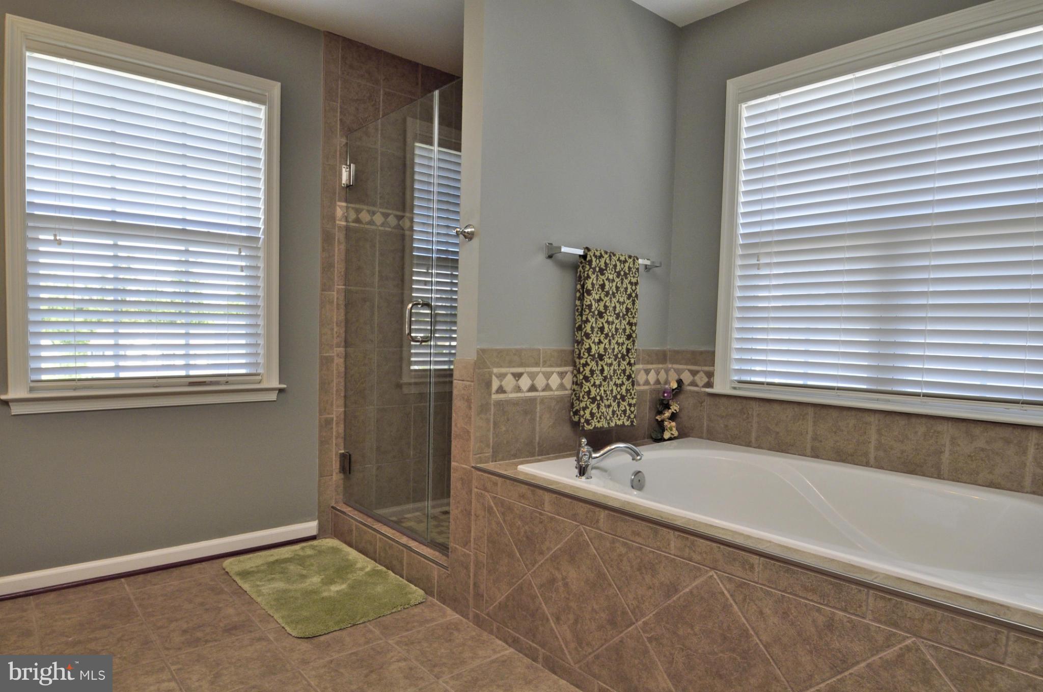 AUSTIN RIDGE - Residential