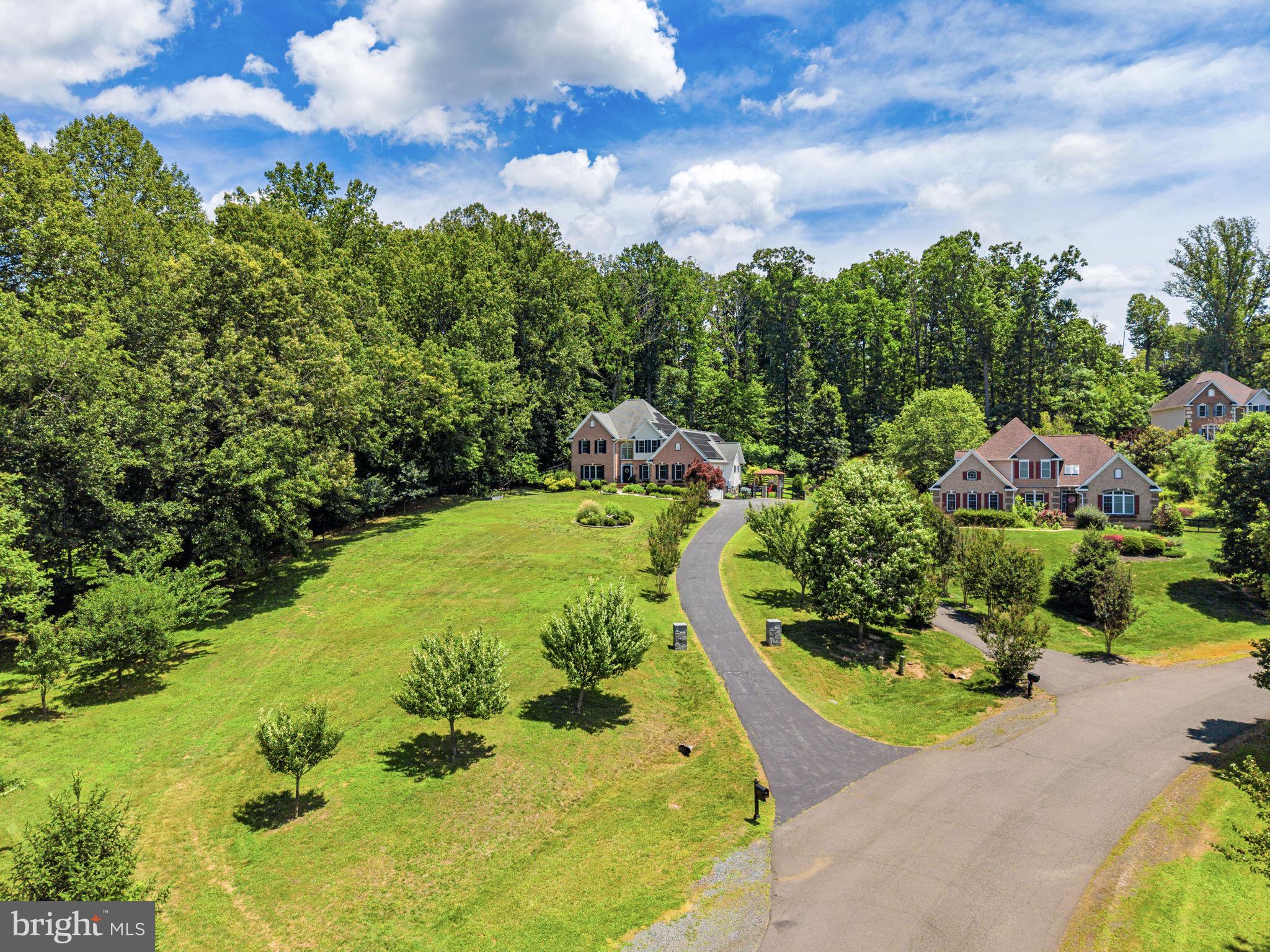 6729 BREEZY DRIVE