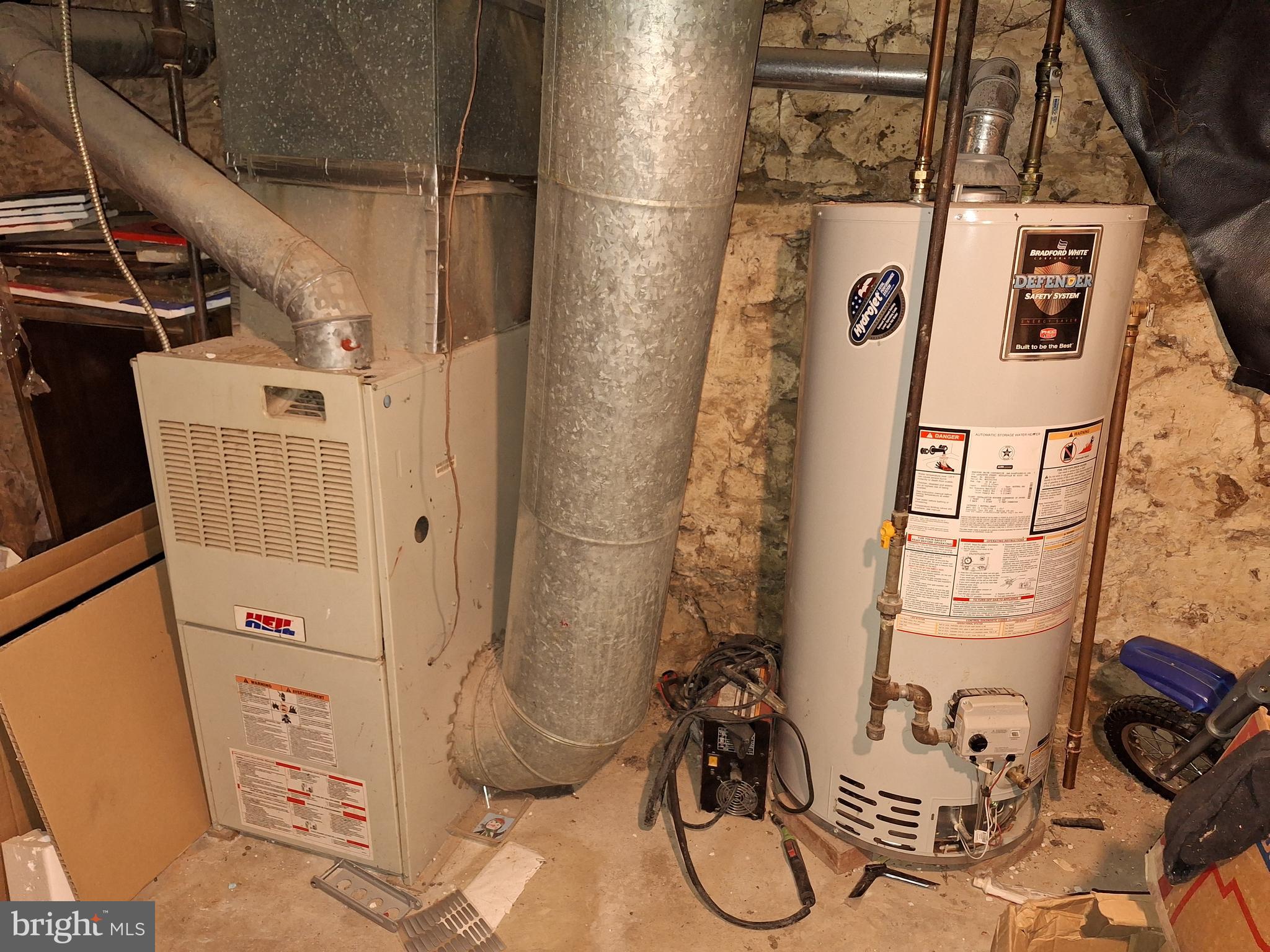 411 S ARCH STREET 413