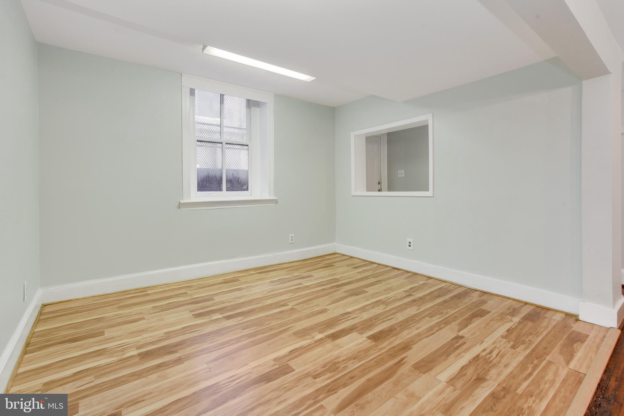 MOUNT VERNON PLACE HISTORIC DISTRICT - Commercial Sale
