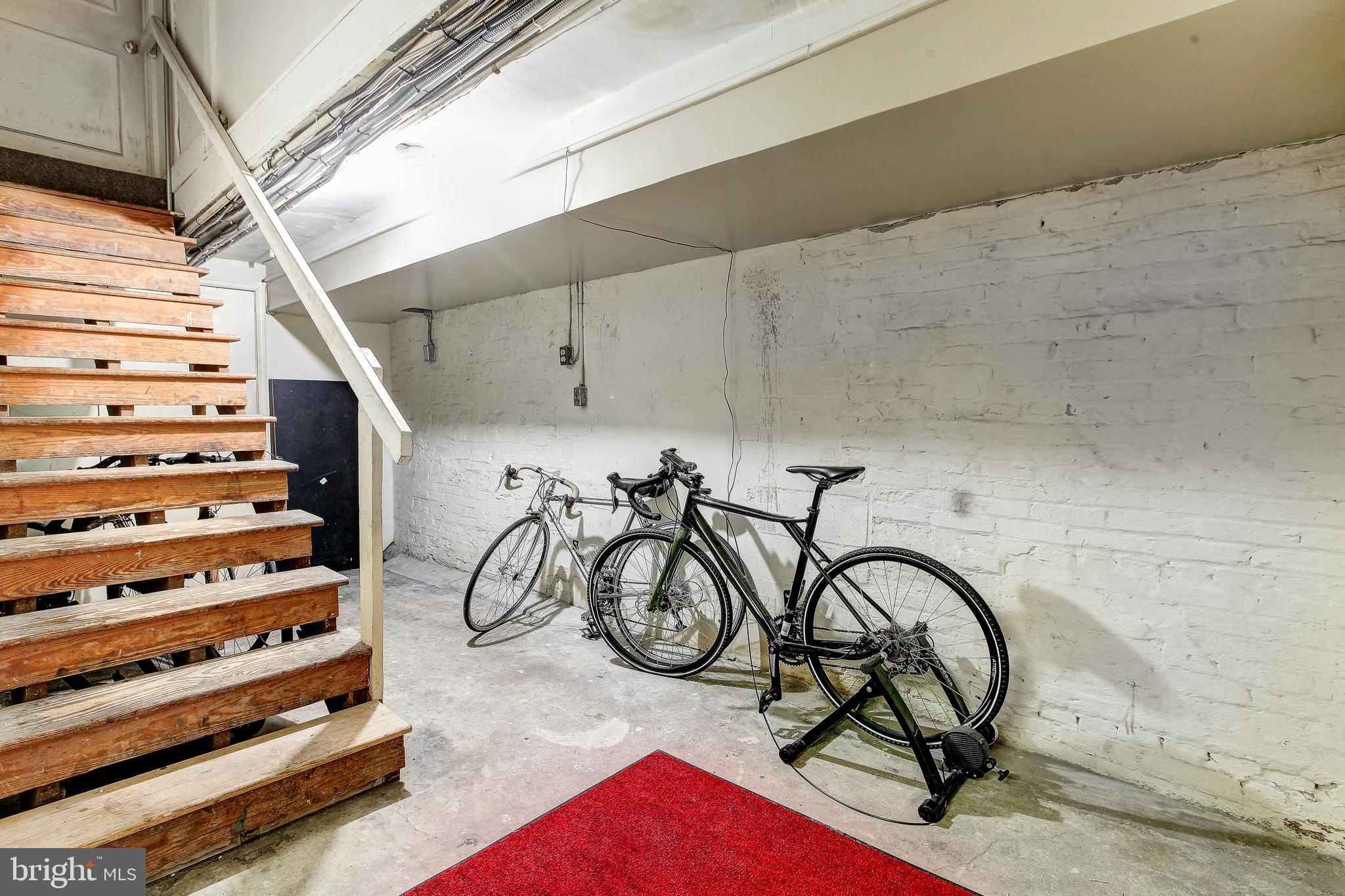 MOUNT VERNON PLACE HISTORIC DISTRICT - Commercial Sale
