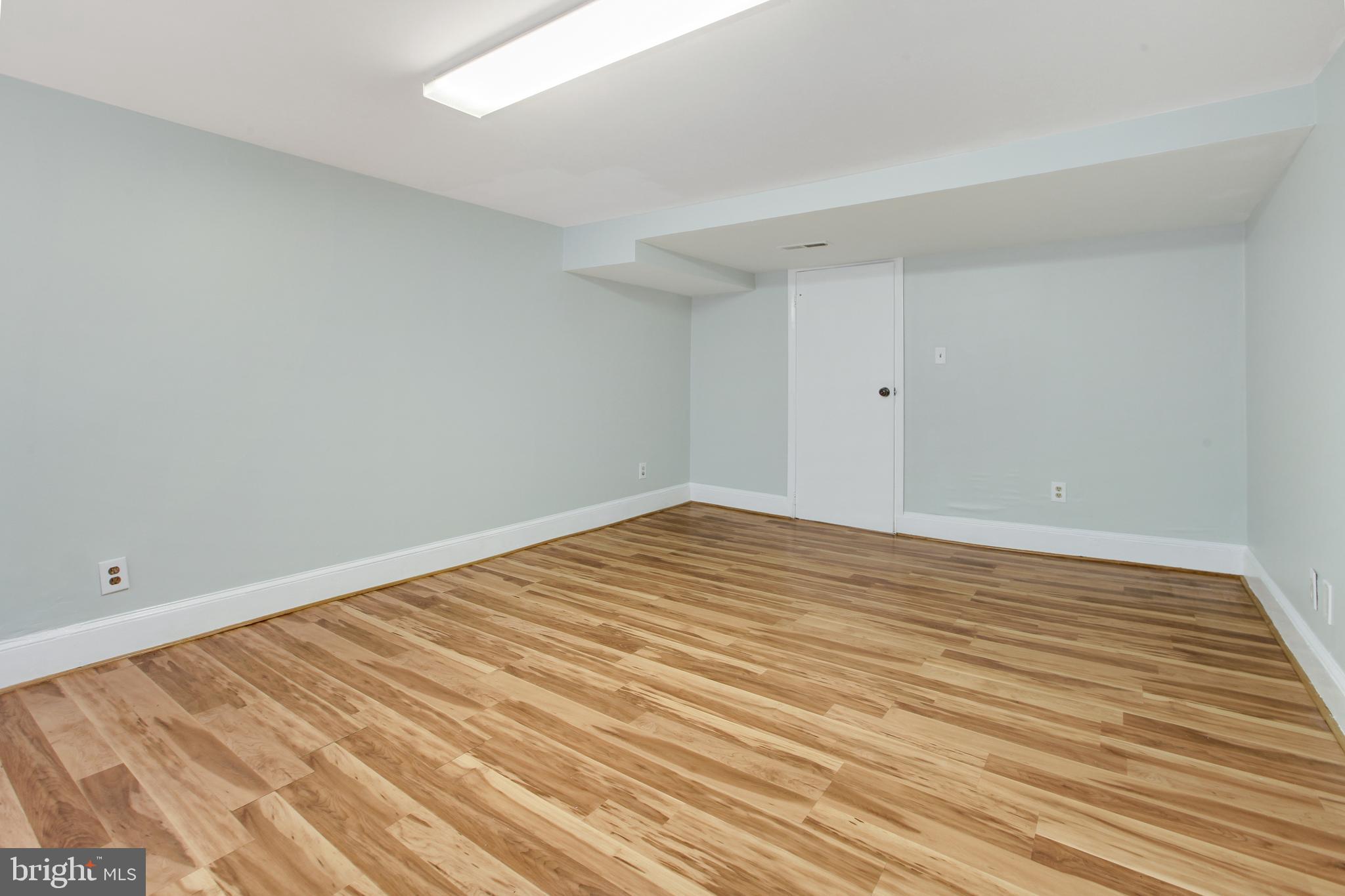 MOUNT VERNON PLACE HISTORIC DISTRICT - Commercial Sale