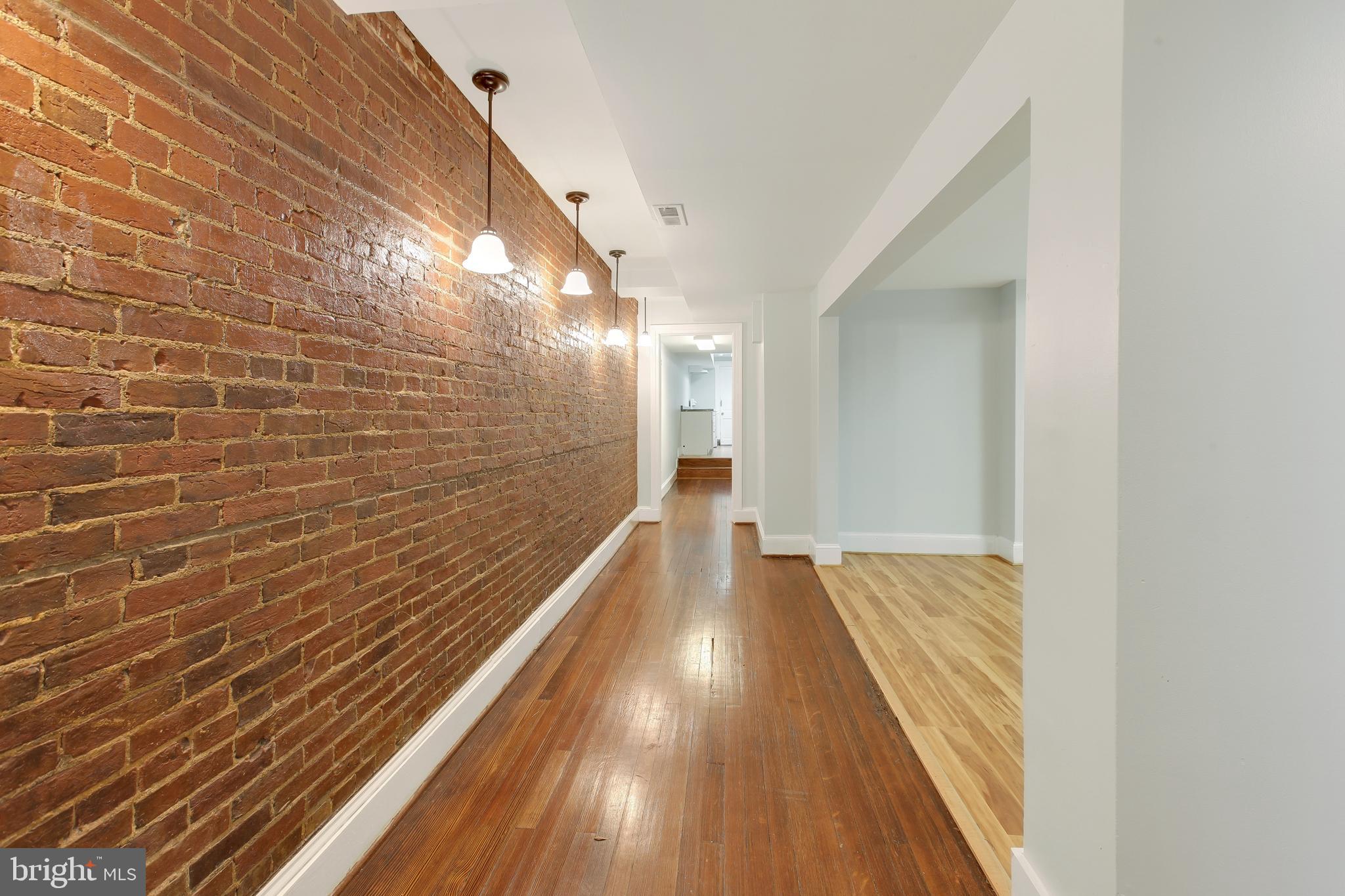 MOUNT VERNON PLACE HISTORIC DISTRICT - Commercial Sale